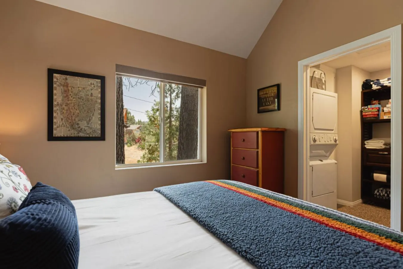 2BR Blissful Bay Block 2 Boulder Bay & Lake View 17