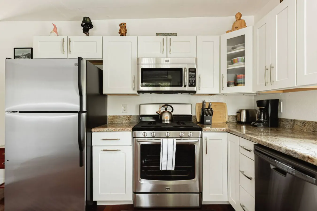 2BR Blissful Bay Block 2 Boulder Bay & Lake View 7