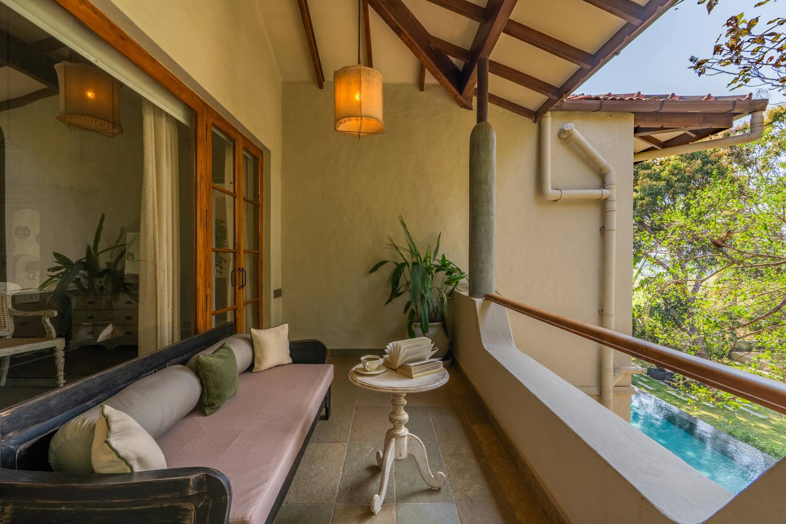 StayVista at Villa Rumjhum Pool+Bonfire+BBQ 30