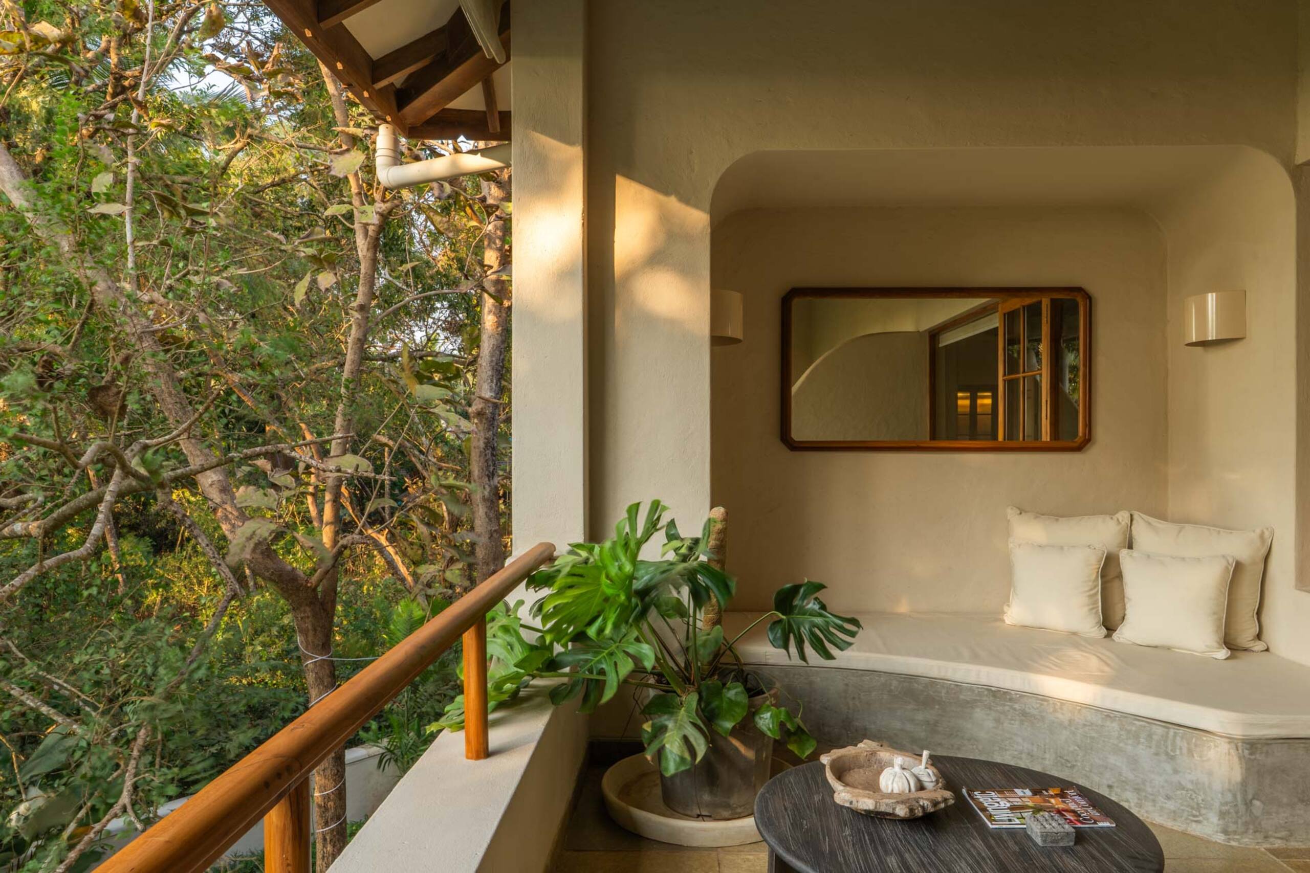 StayVista at Villa Rumjhum Pool+Bonfire+BBQ 29