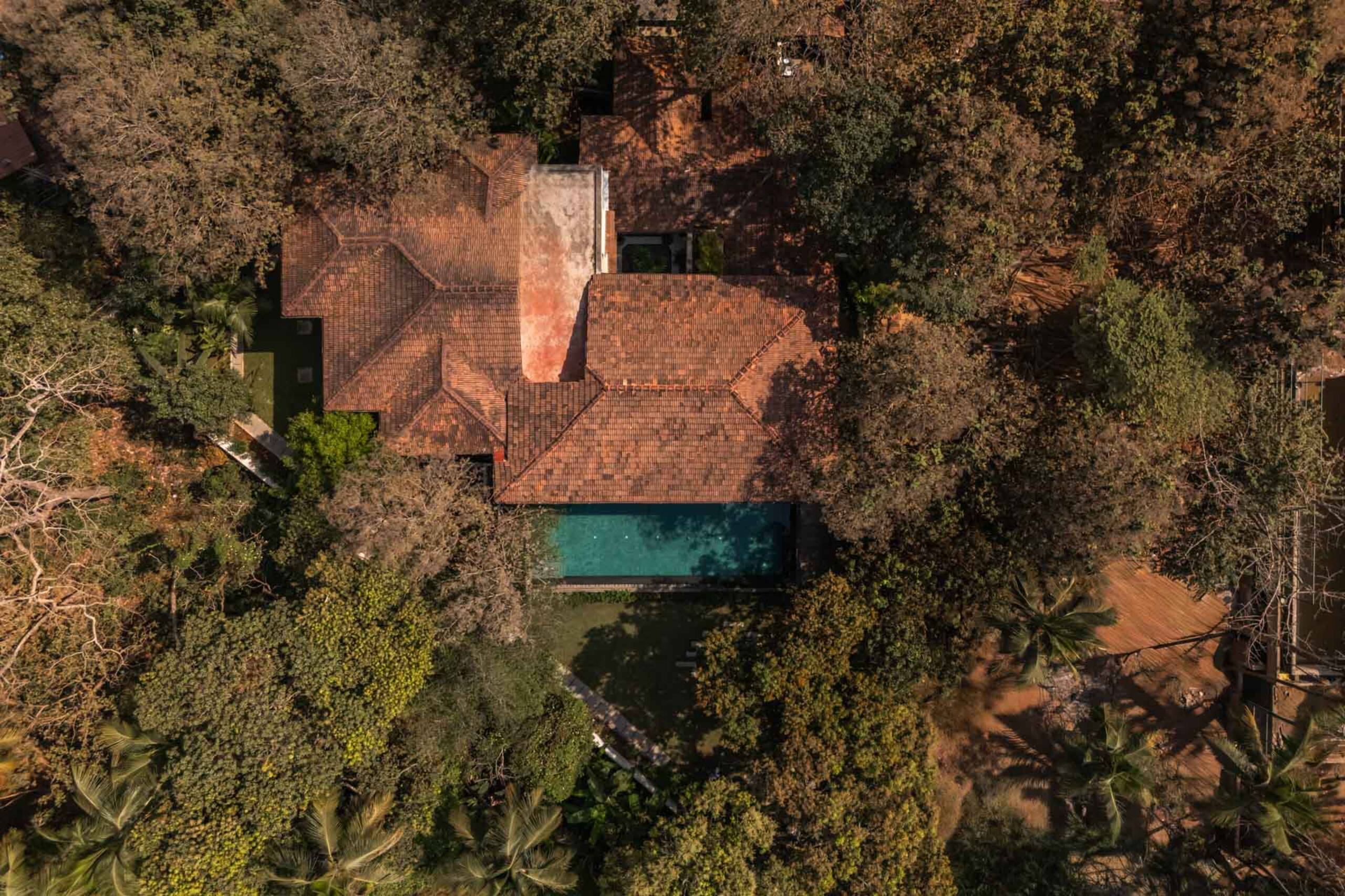 StayVista at Villa Rumjhum Pool+Bonfire+BBQ 7