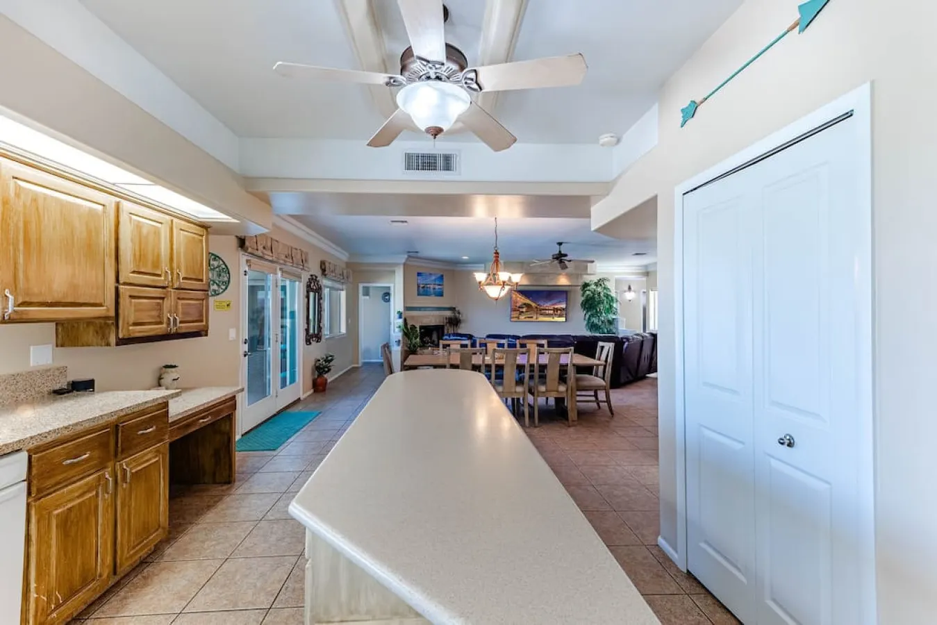 Havasu Paso - Pool, Spa, Games, Mountain Views 10