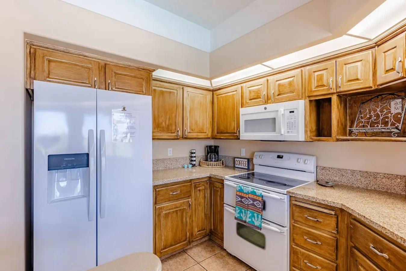 Havasu Paso - Pool, Spa, Games, Mountain Views 7