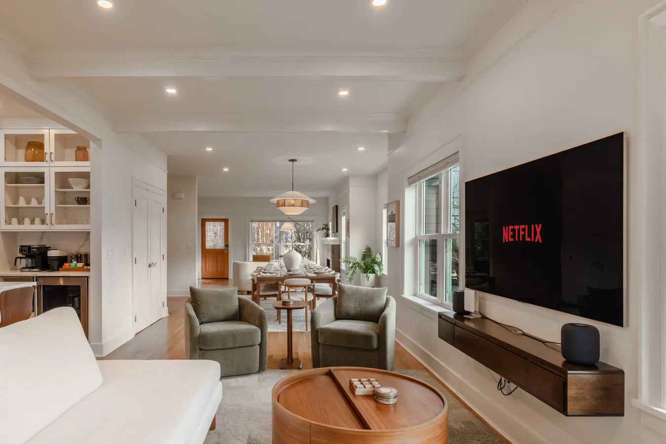 Phinney Ridge Luxury Retreat Gym+Game Room 13