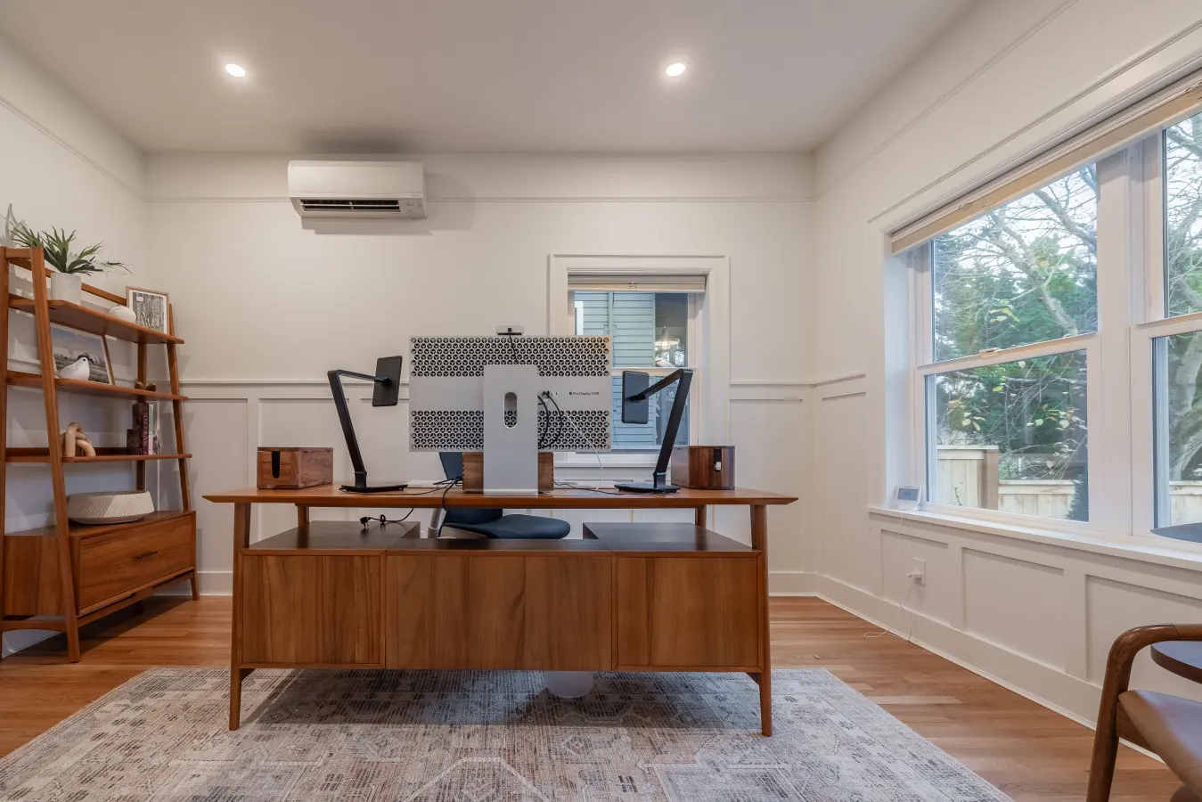 Phinney Ridge Luxury Retreat Gym+Game Room 19