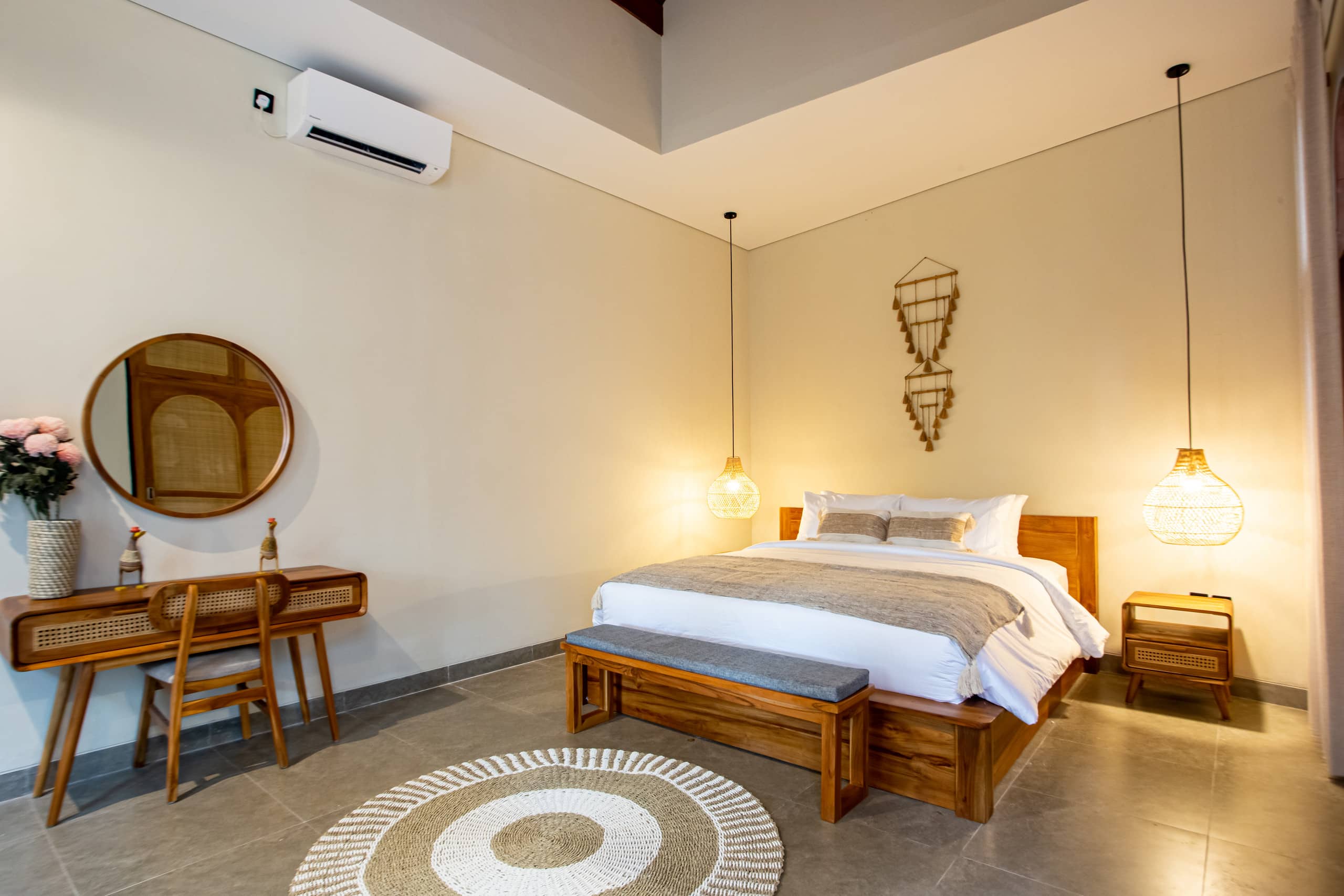 Batu Bolong Villa 1 Teba - Guesthouses for Rent in Dalung, Bali, Indonesia — photo 4