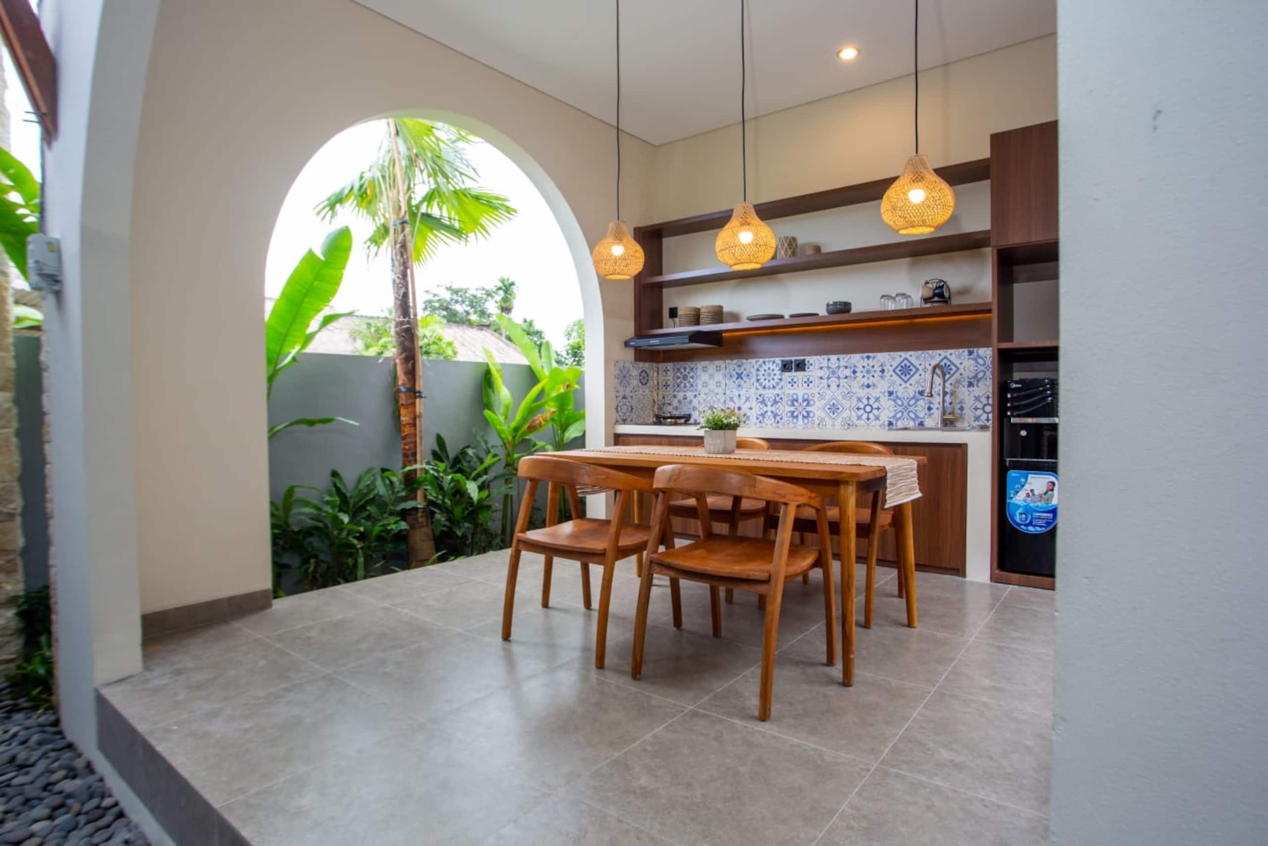 Batu Bolong Villa 1 Teba - Guesthouses for Rent in Dalung, Bali, Indonesia 10