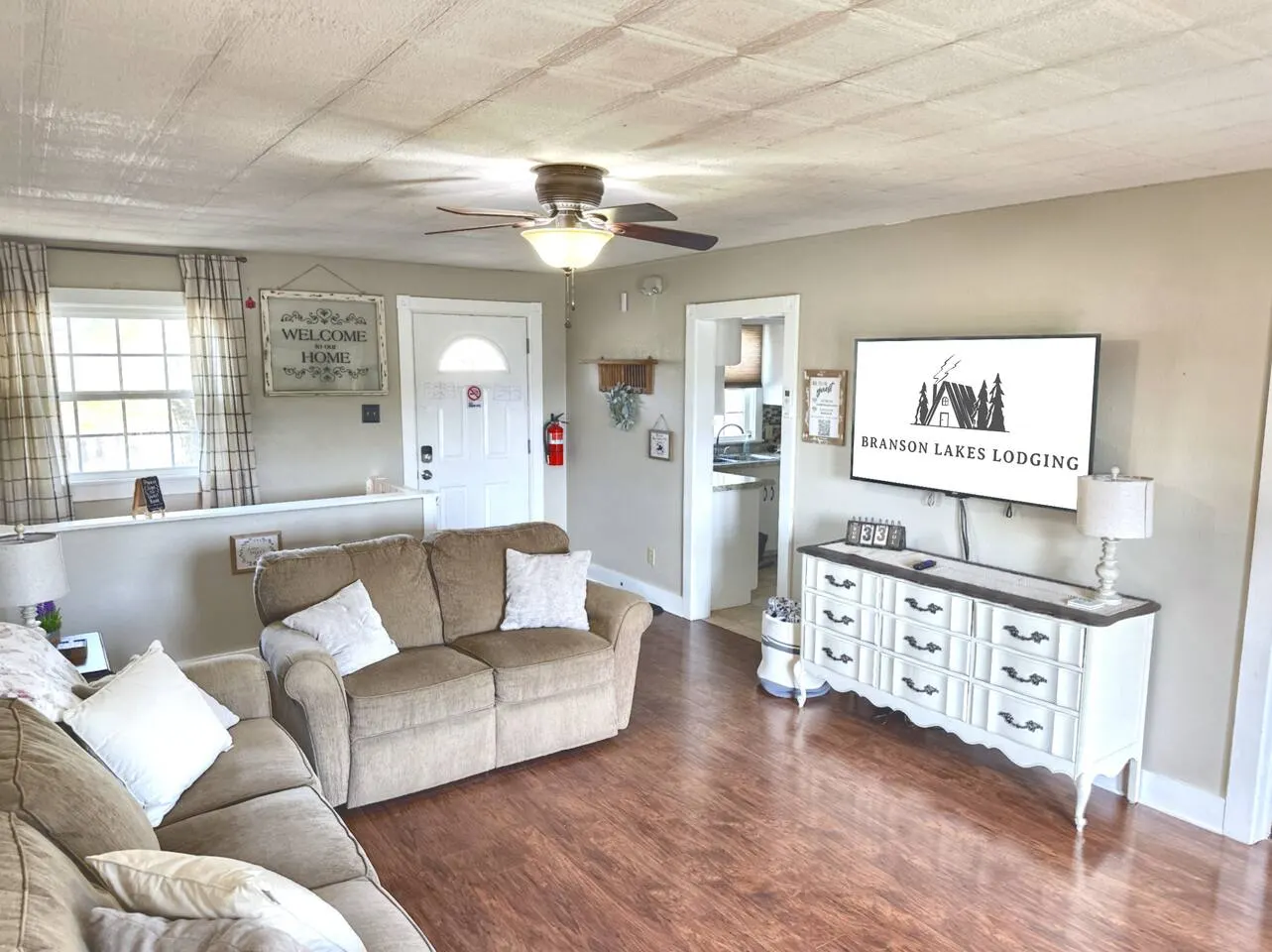 LAKE VIEWS! Historic Charm, Game room, Fish Nearby 10