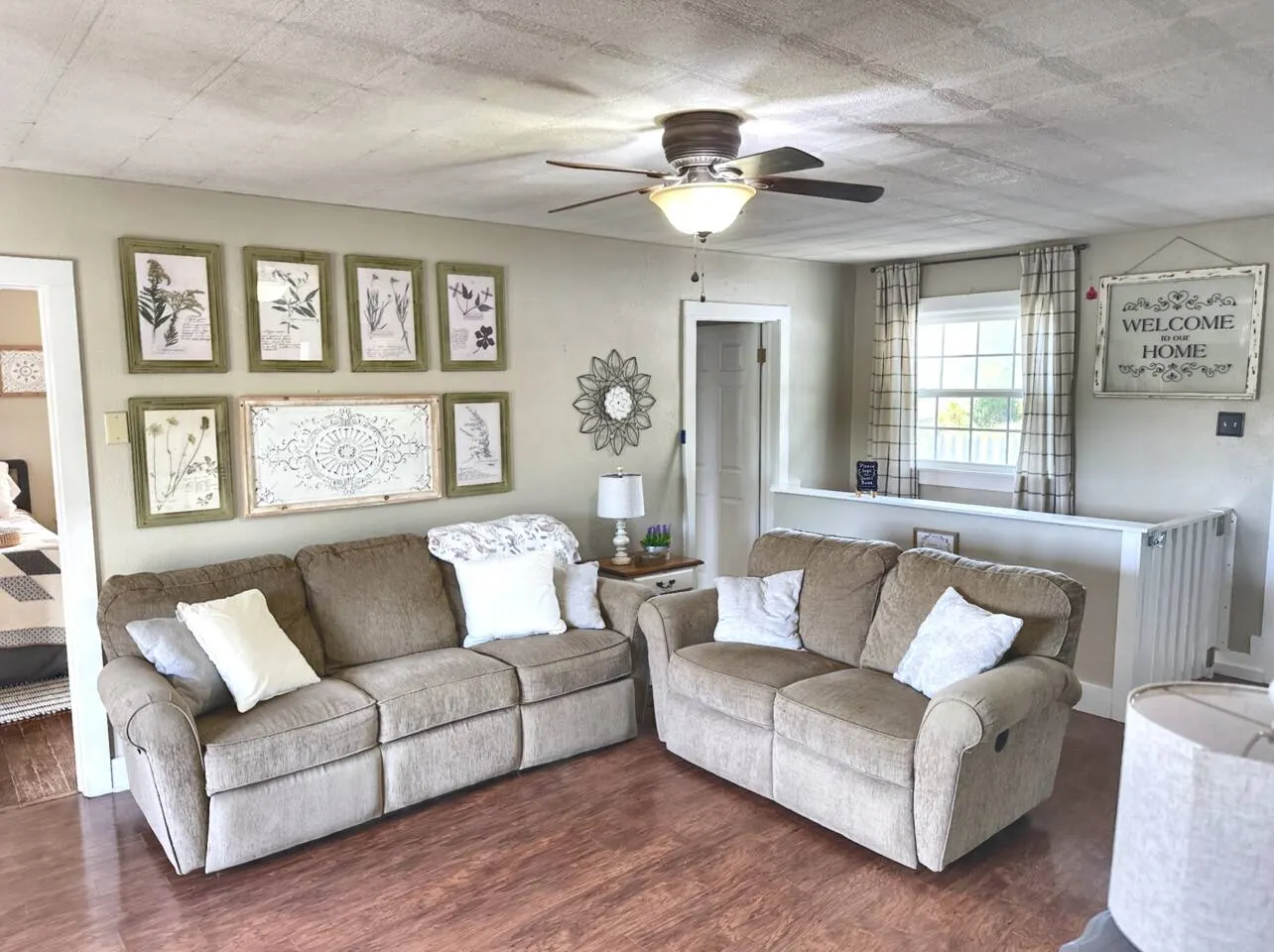 LAKE VIEWS! Historic Charm, Game room, Fish Nearby 18