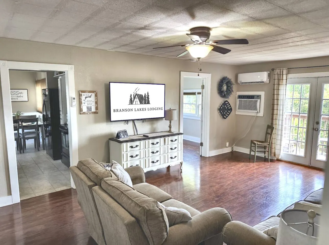 LAKE VIEWS! Historic Charm, Game room, Fish Nearby 19