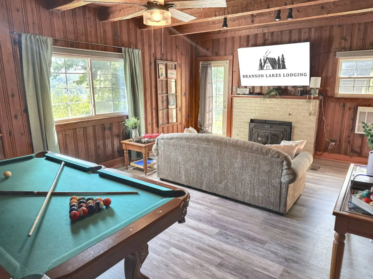 LAKE VIEWS! Historic Charm, Game room, Fish Nearby — photo 4