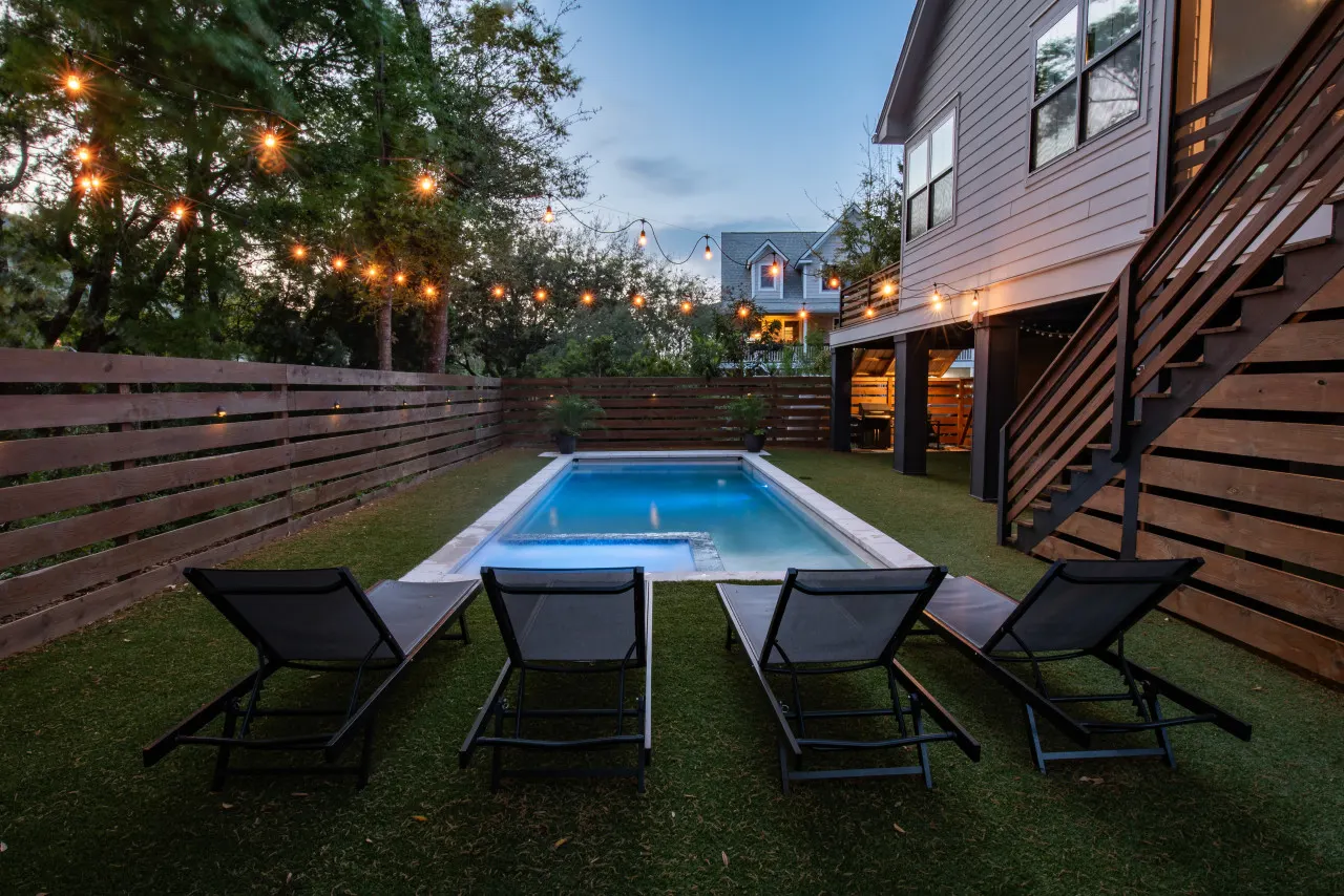 Modern stylish Beach House - Private pool & hot tub