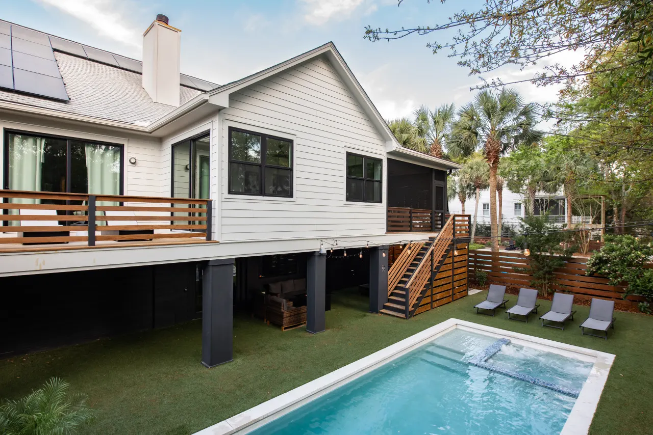 Modern stylish Beach House - Private pool & hot tub 3
