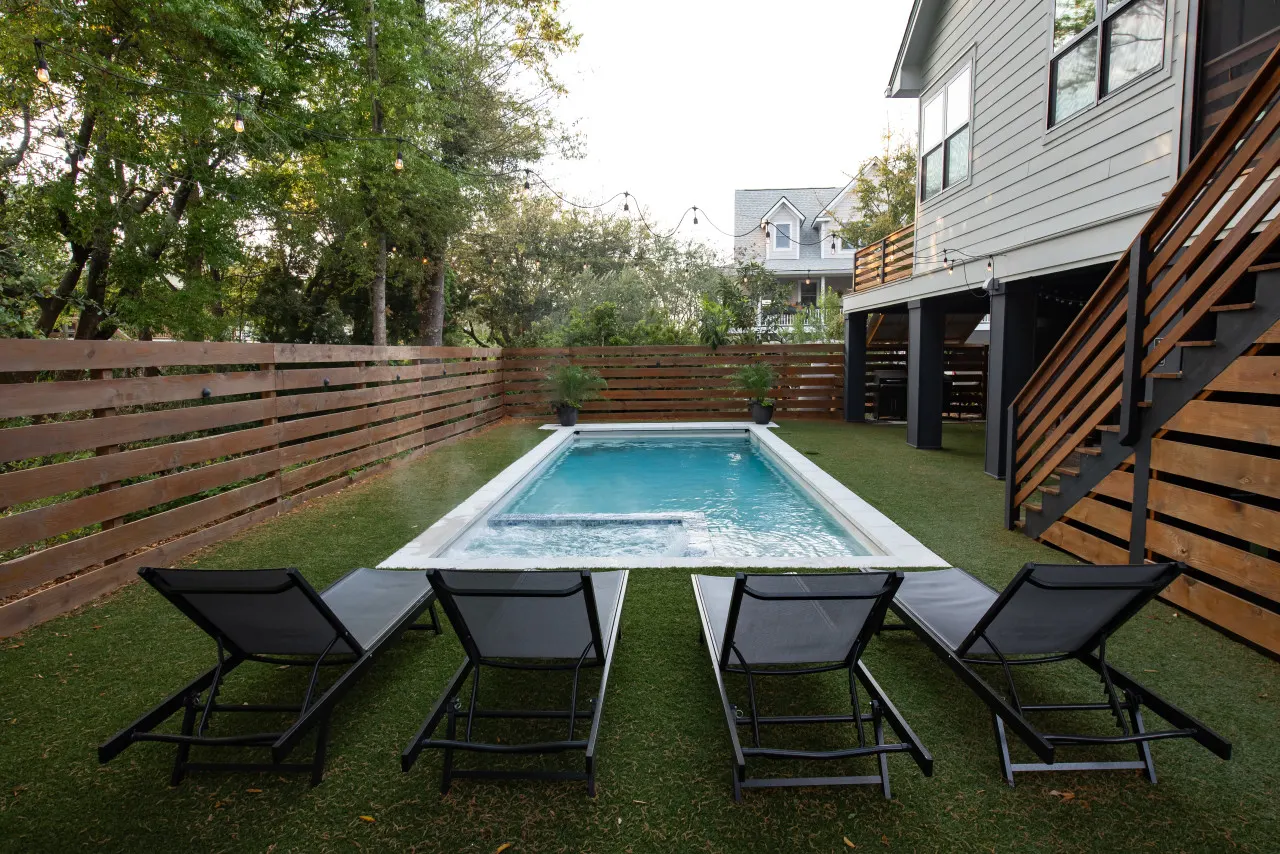 Modern stylish Beach House - Private pool & hot tub 8