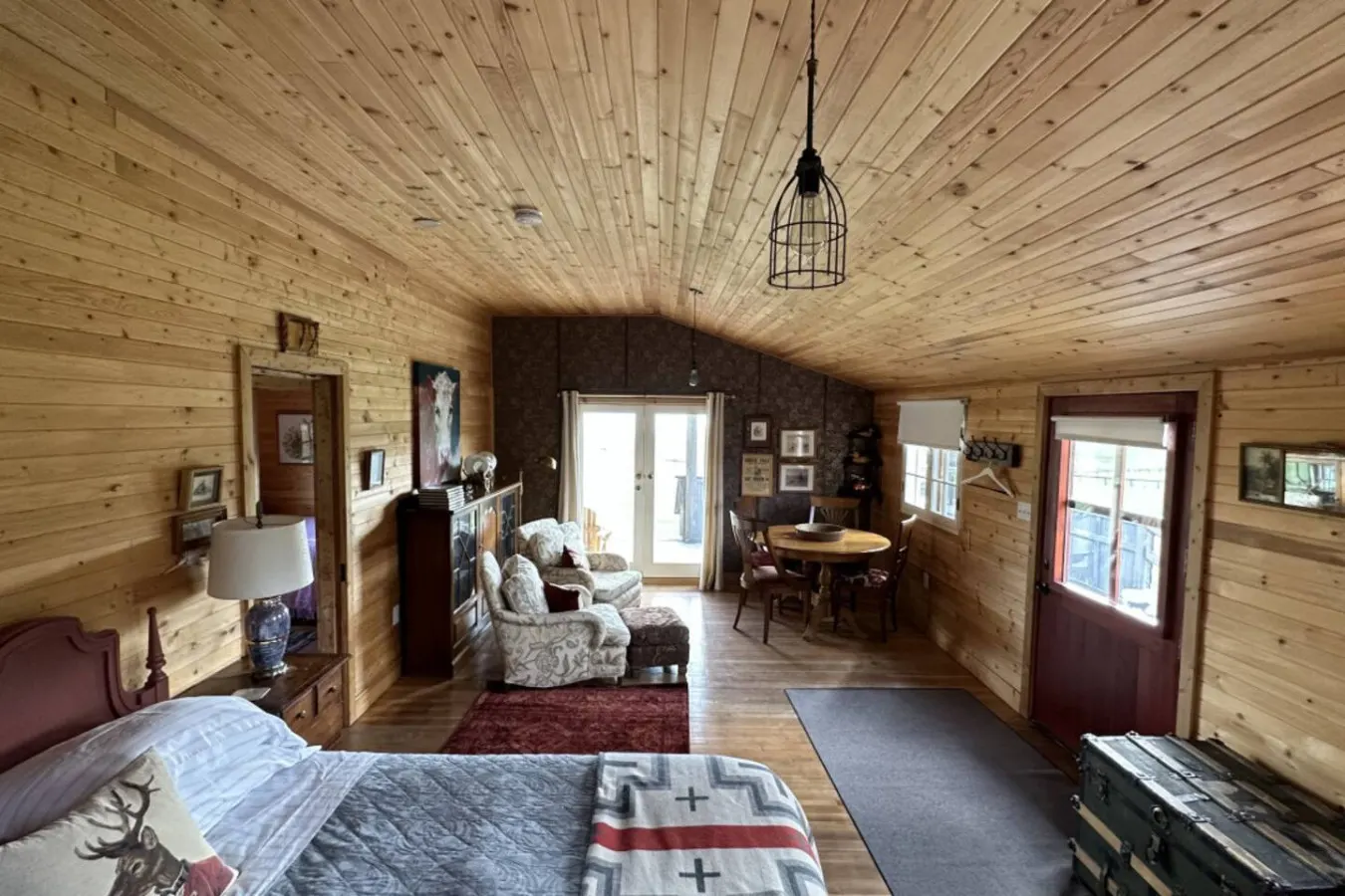 Flint Rock Ranch - The Grey House 18