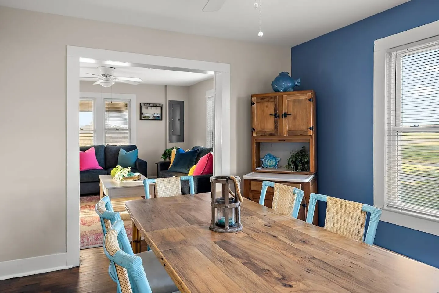 CozyCottage Mins 2 Beach - OutdoorDining & Firepit 14