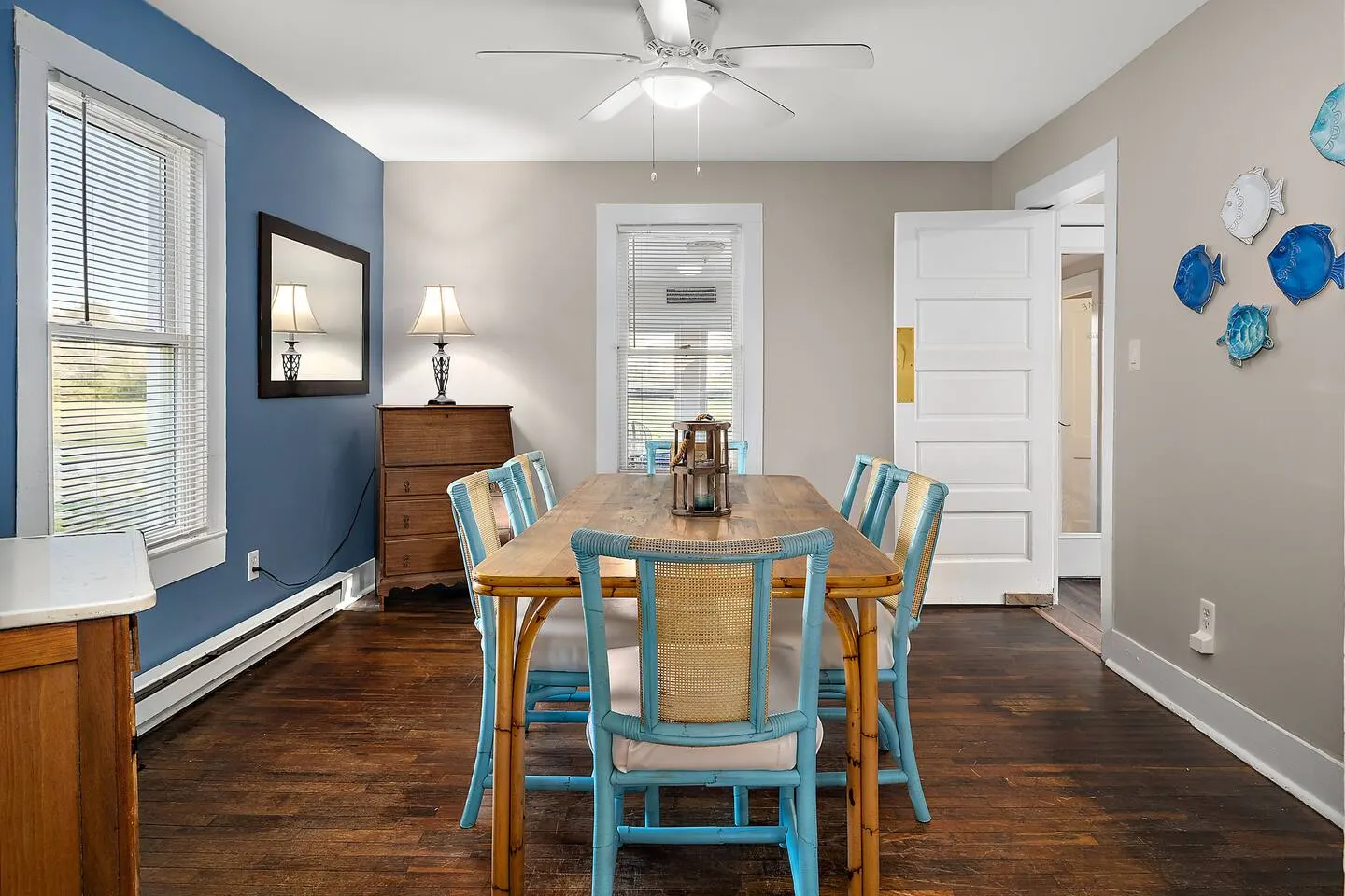CozyCottage Mins 2 Beach - OutdoorDining & Firepit 5