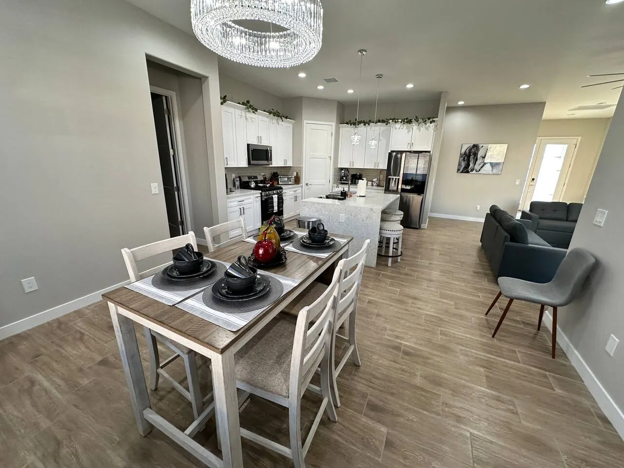Brand New! Close to Casinos/Lake Spa Sleeps 10 14