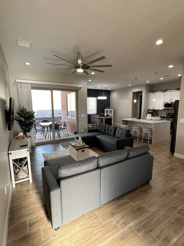 Brand New! Close to Casinos/Lake Spa Sleeps 10 19