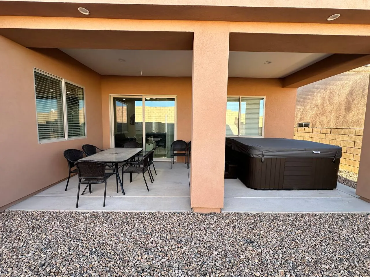 Brand New! Close to Casinos/Lake Spa Sleeps 10 20