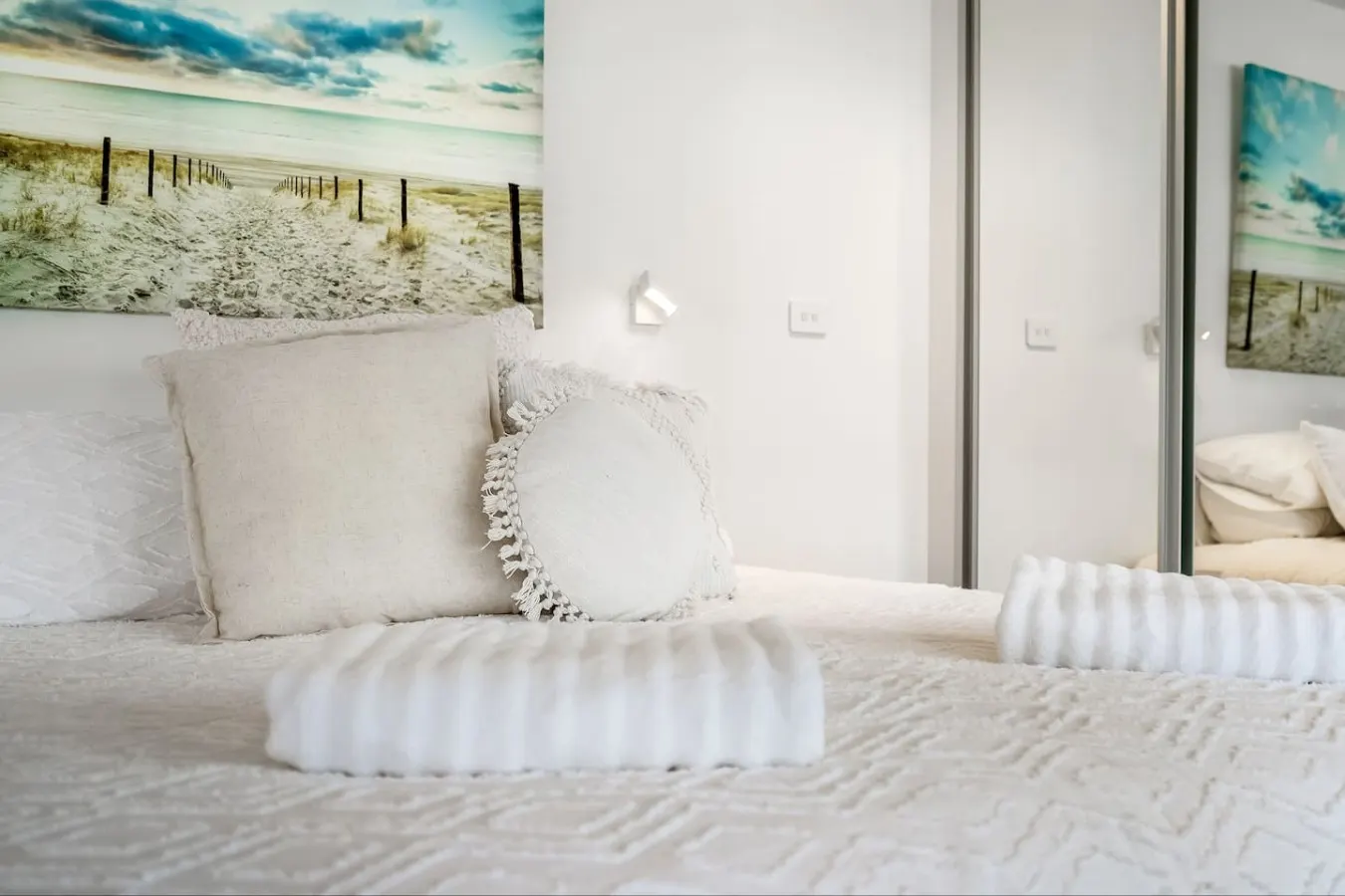 Beachfront W/ Breathtaking Views 9