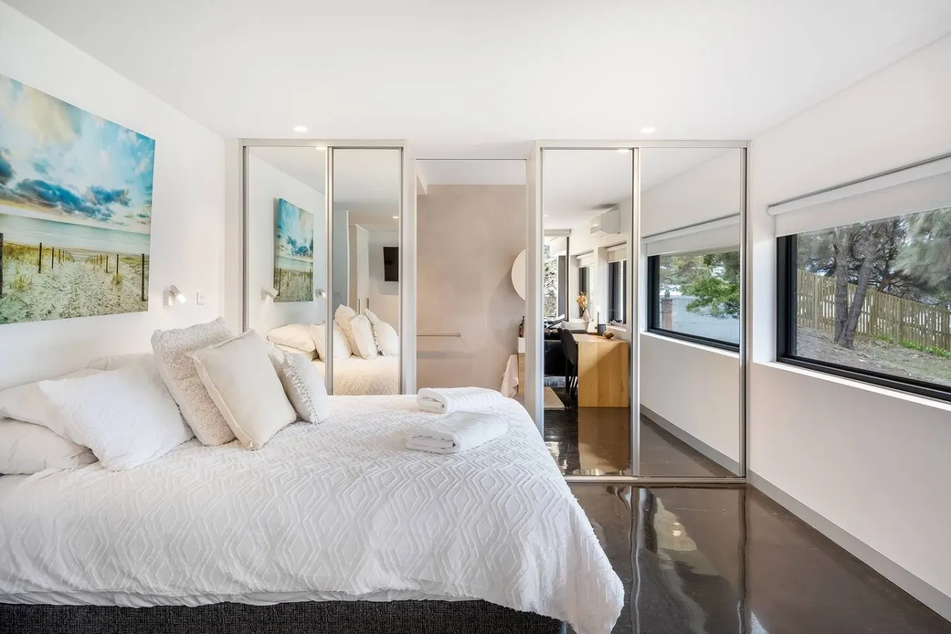 Beachfront W/ Breathtaking Views 12