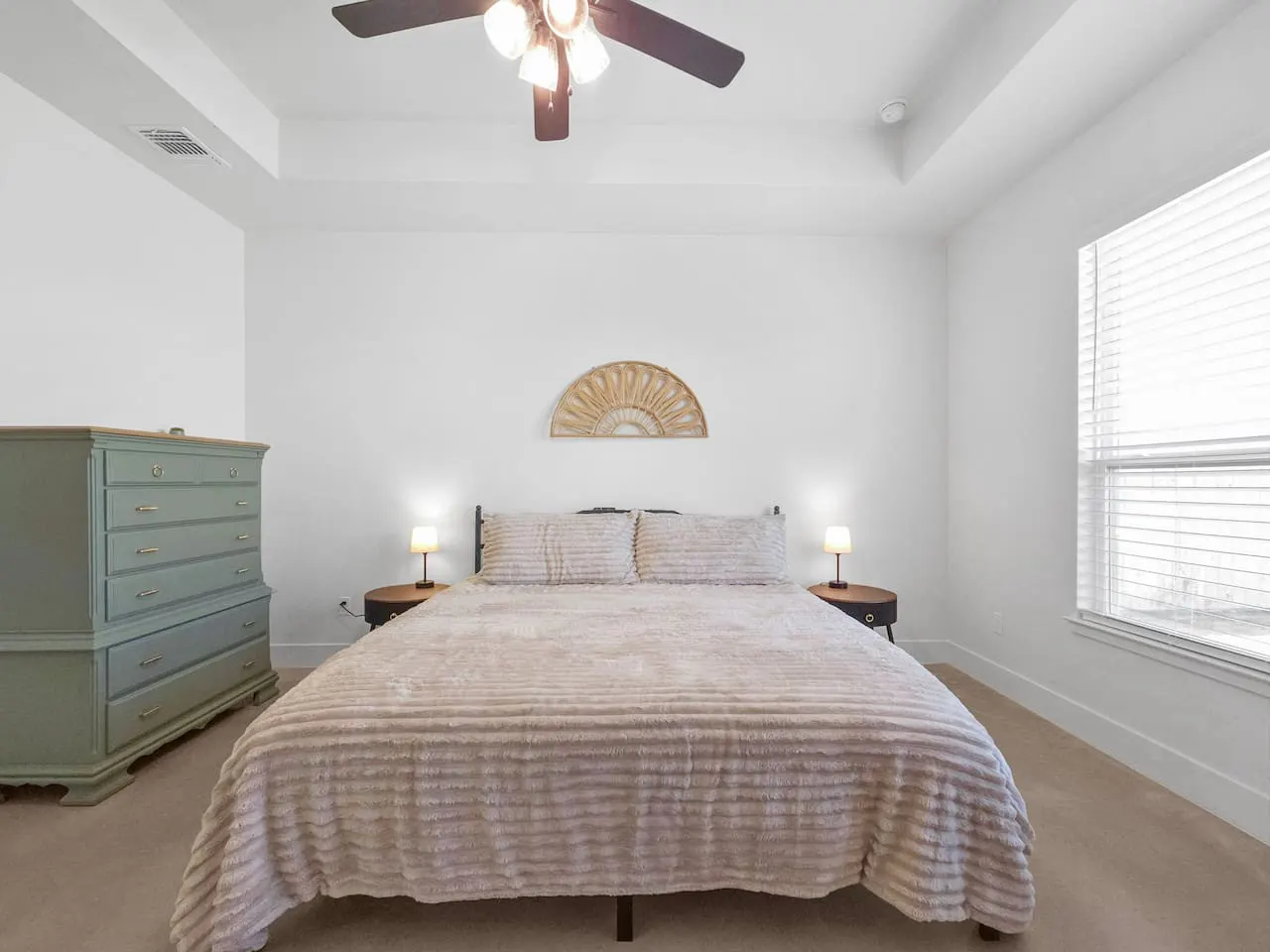 The Lambda House 14