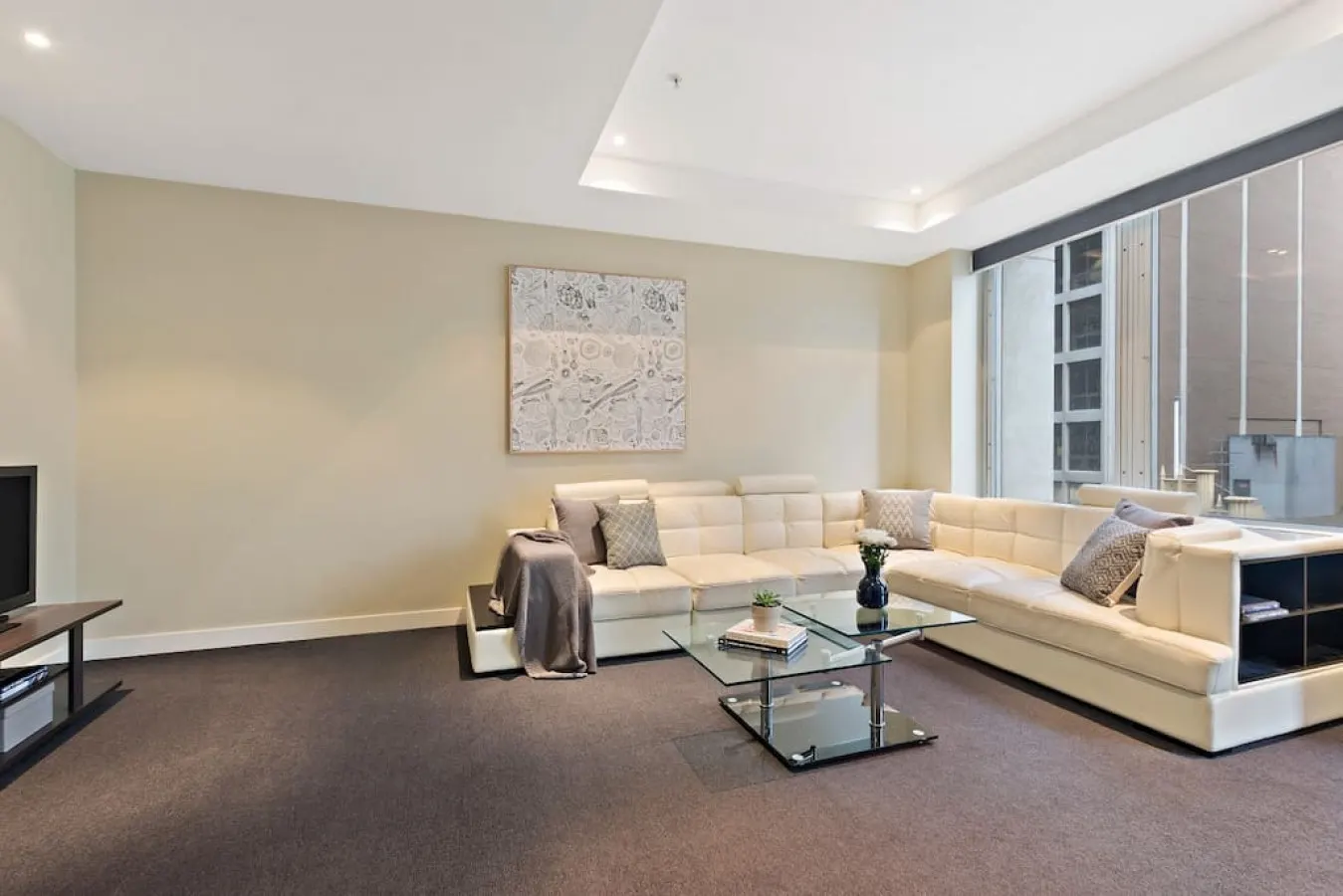 Indy: 2 Bed, 1 Bath Apartment in CBD 12
