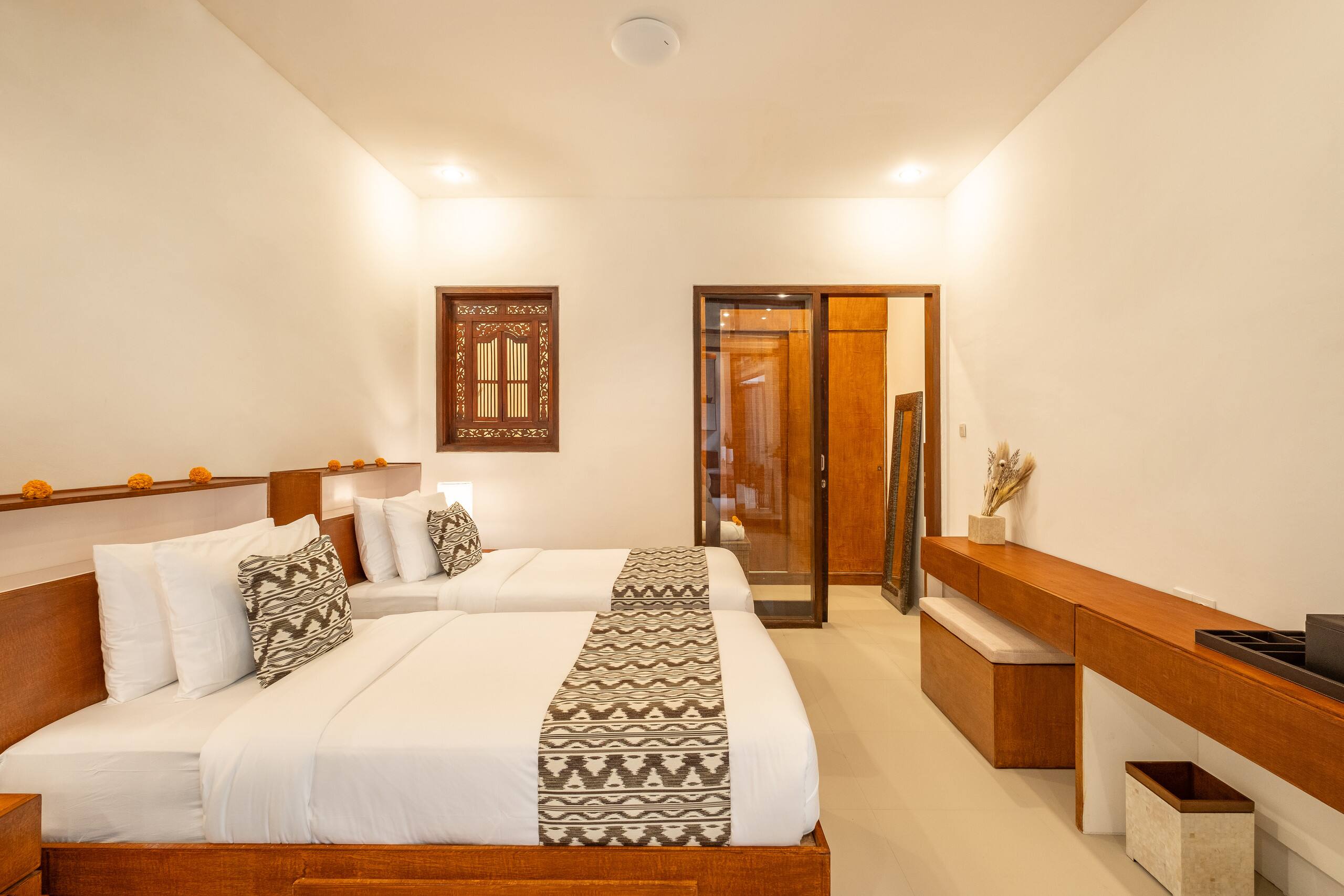 Chic 2BR Villa w/ Indoor whirlpool & Rooftop 15