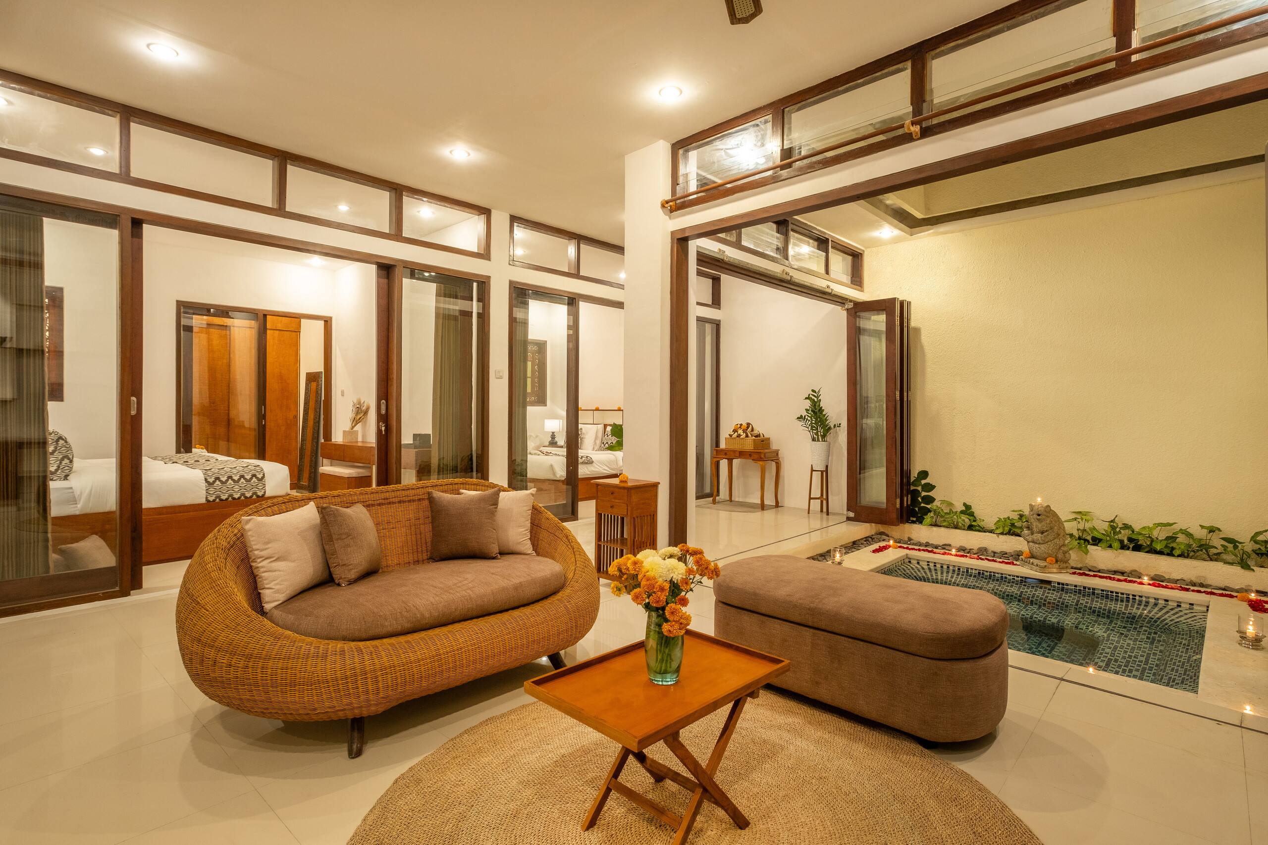 Chic 2BR Villa w/ Indoor whirlpool & Rooftop 8