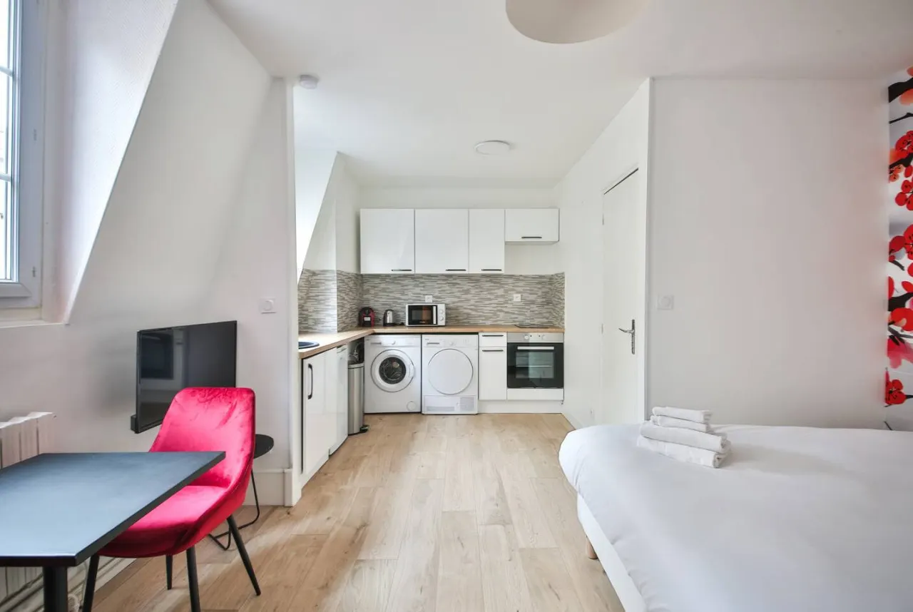 42.Studio 2Pers#Sèvres-Lecourbe#Champs-de-Mars 3
