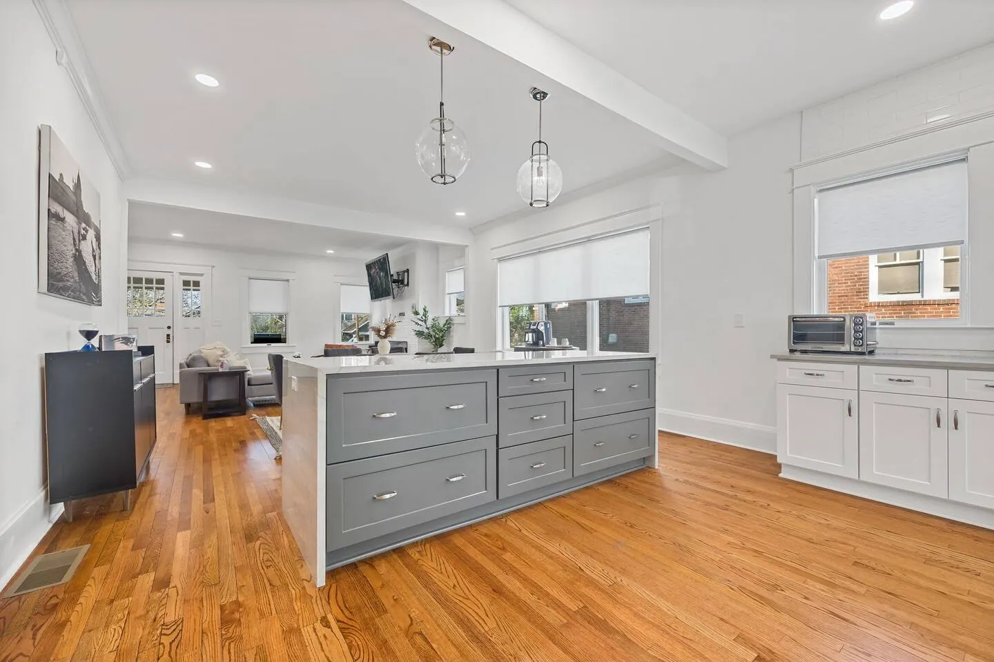 Stylish 4BR Retreat Near BeltLine & Ponce City 13