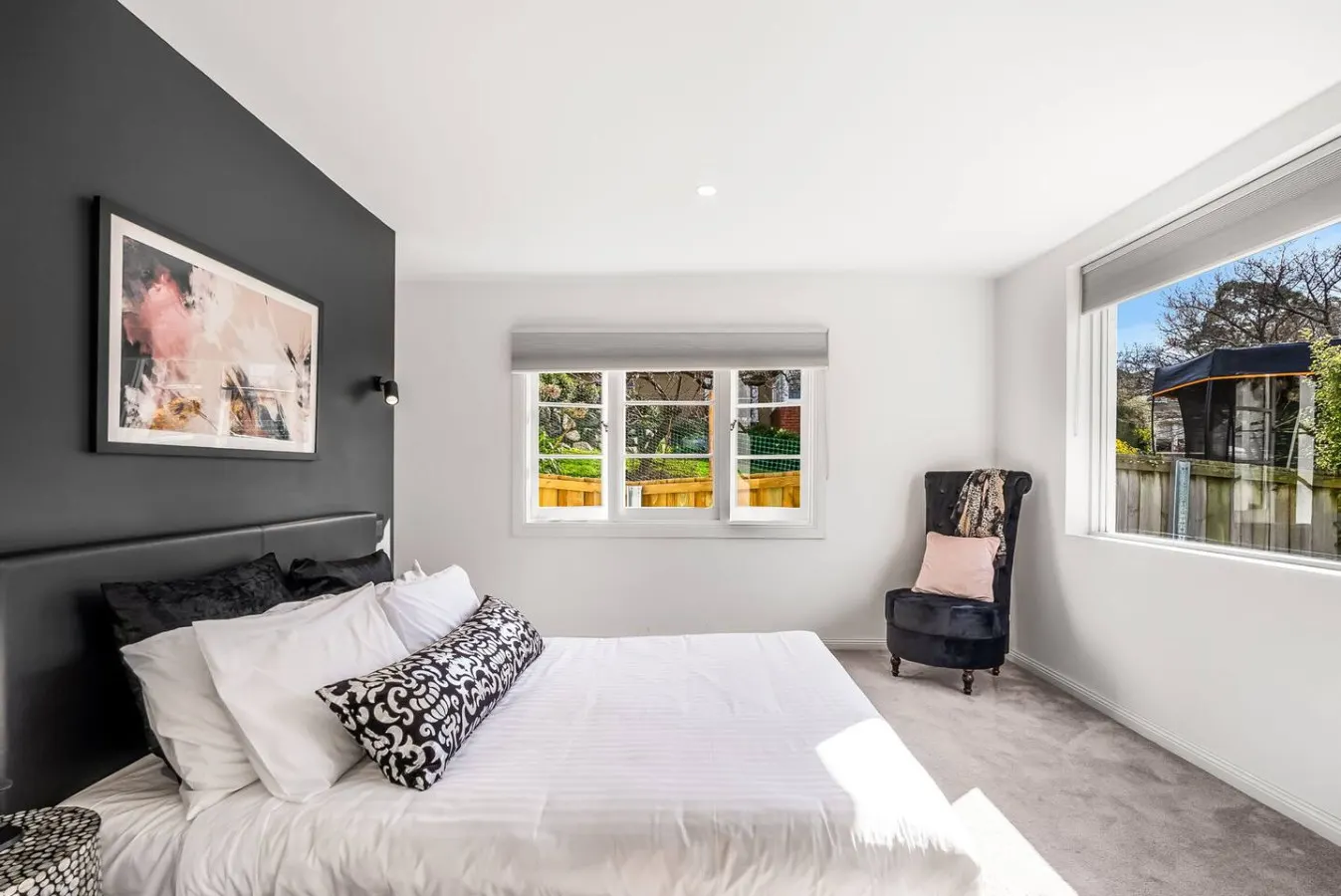 Elegant Escape Minutes from Hobart’s Best Spots 20