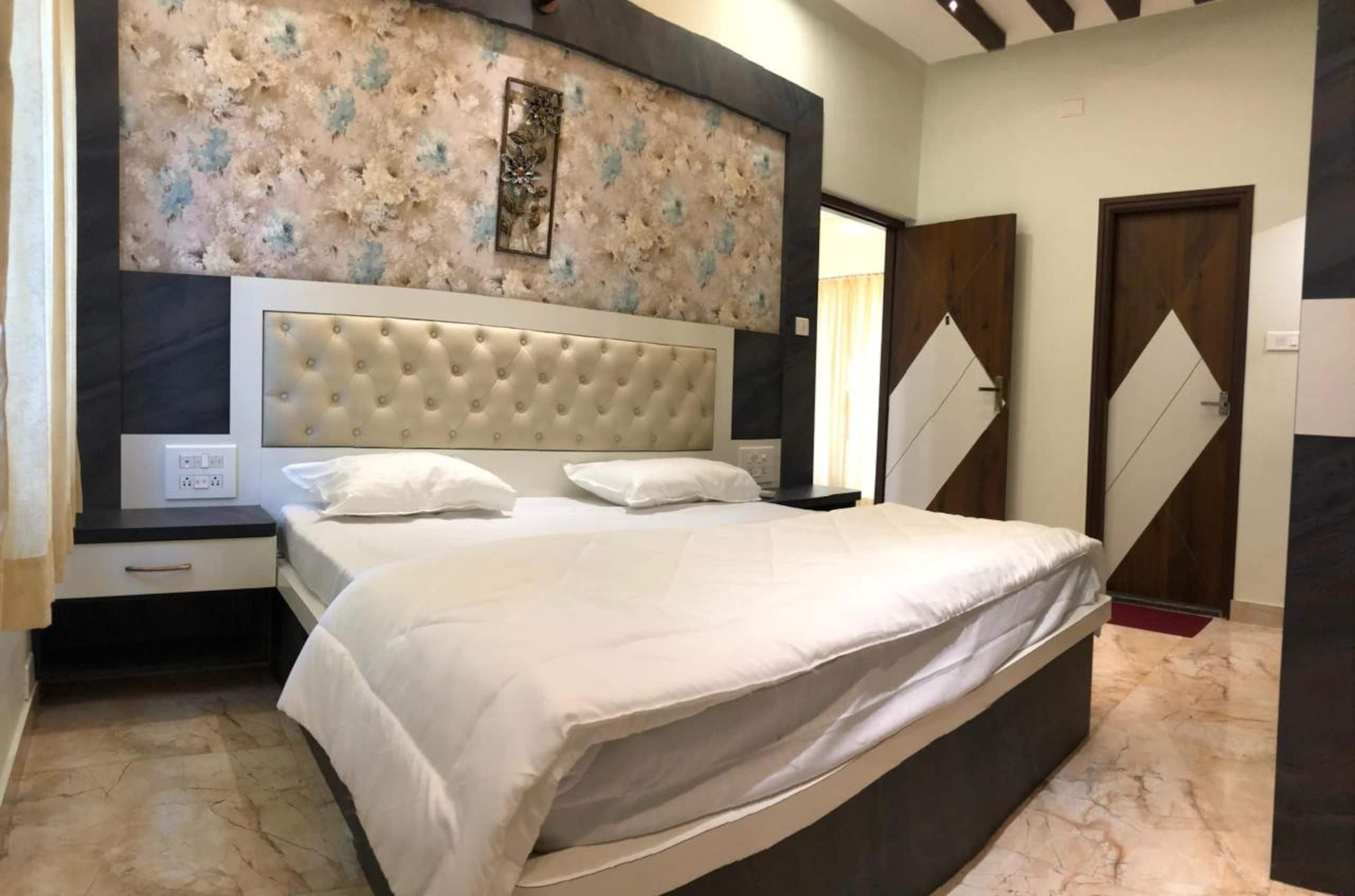 Cascade Villa Spacious 5BHK Luxury Villa — photo 5