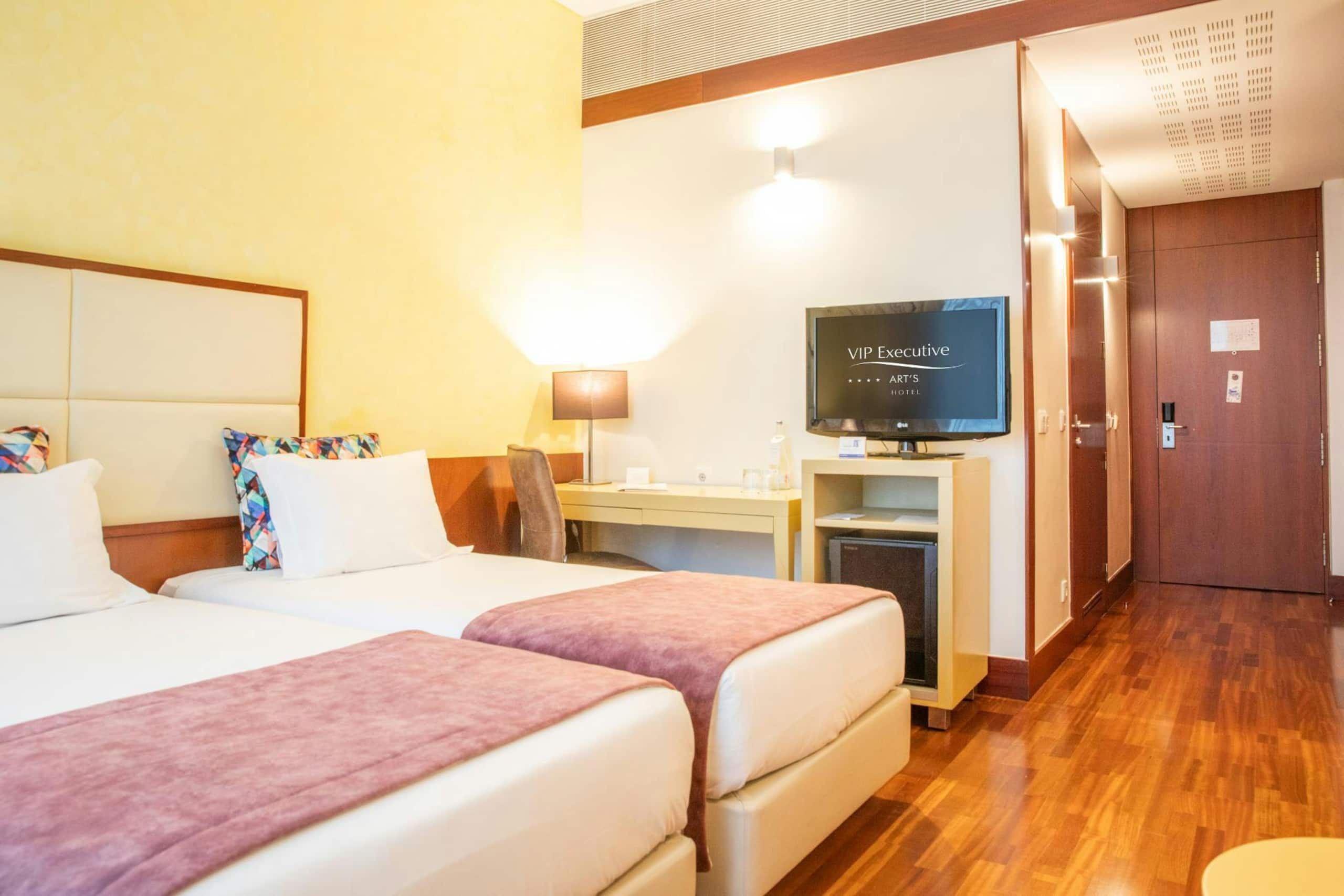 VIP Executive Art’s Hotel, Selected by hotel 8