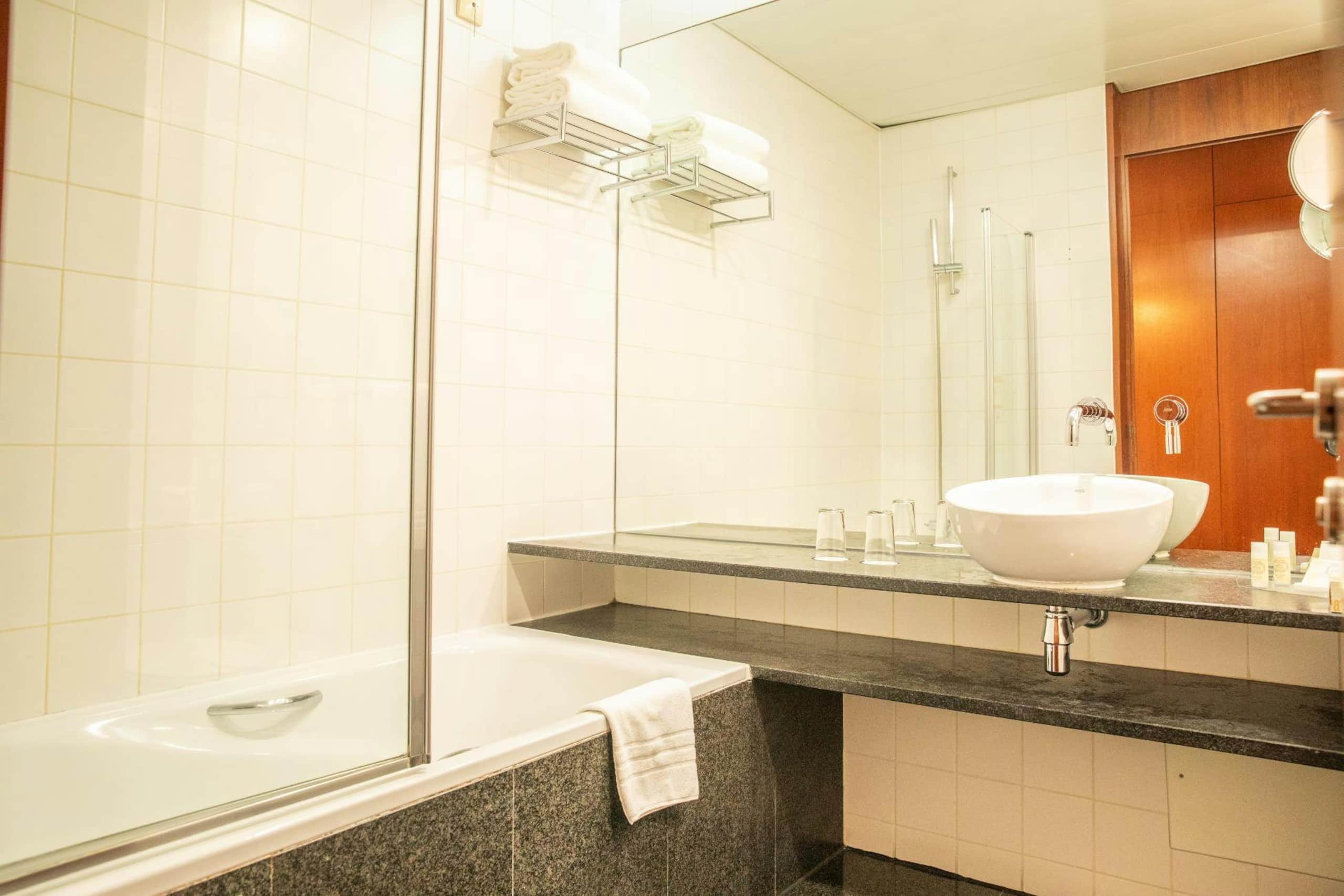 VIP Executive Art’s Hotel, Selected by hotel 9