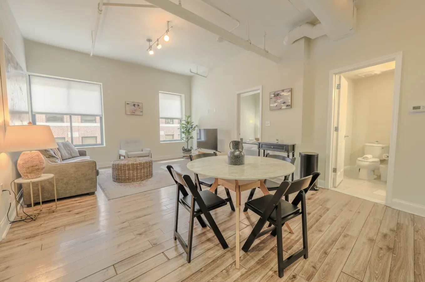 Wonderful FIDI 2br Keyless Entry 2