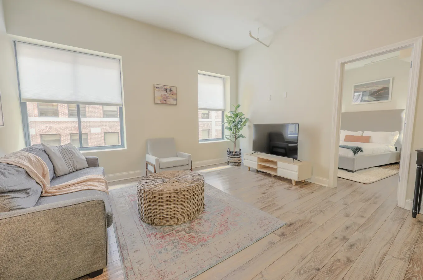 Wonderful FIDI 2br Keyless Entry 7