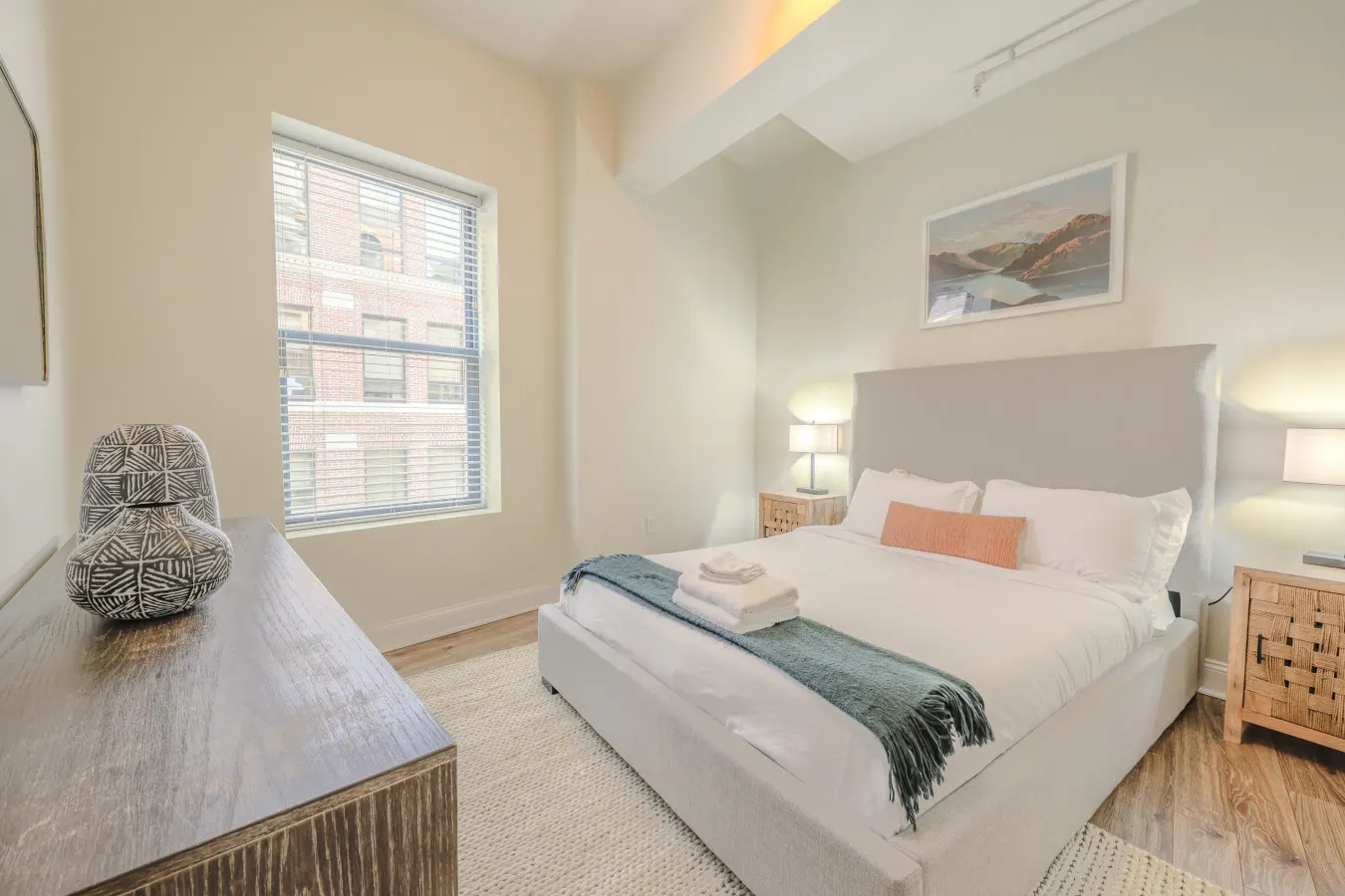 Wonderful FIDI 2br Keyless Entry 8