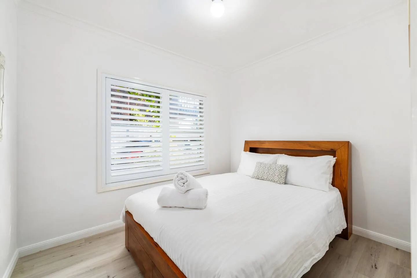 The Ridge - Central Stylish Villa 11