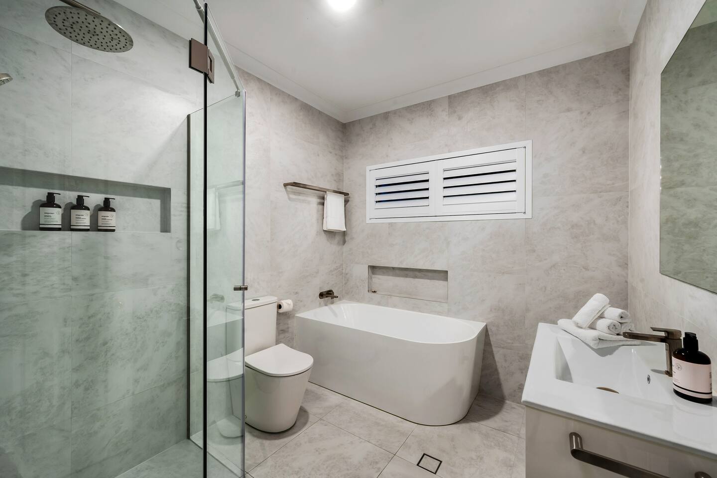 The Ridge - Central Stylish Villa — photo 3