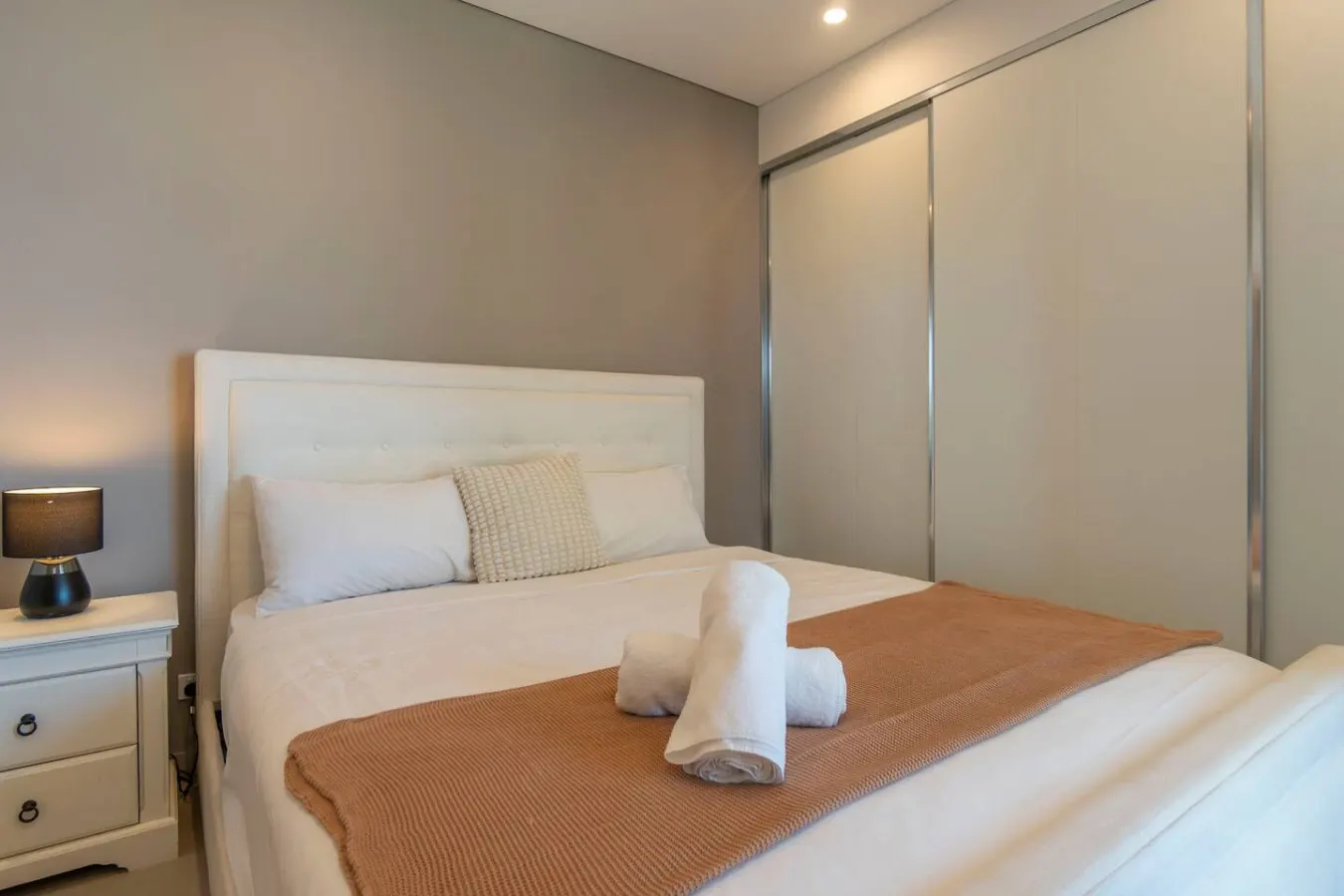 Leafy Retreat Spacious 2B Penthouse 1 Parking 11