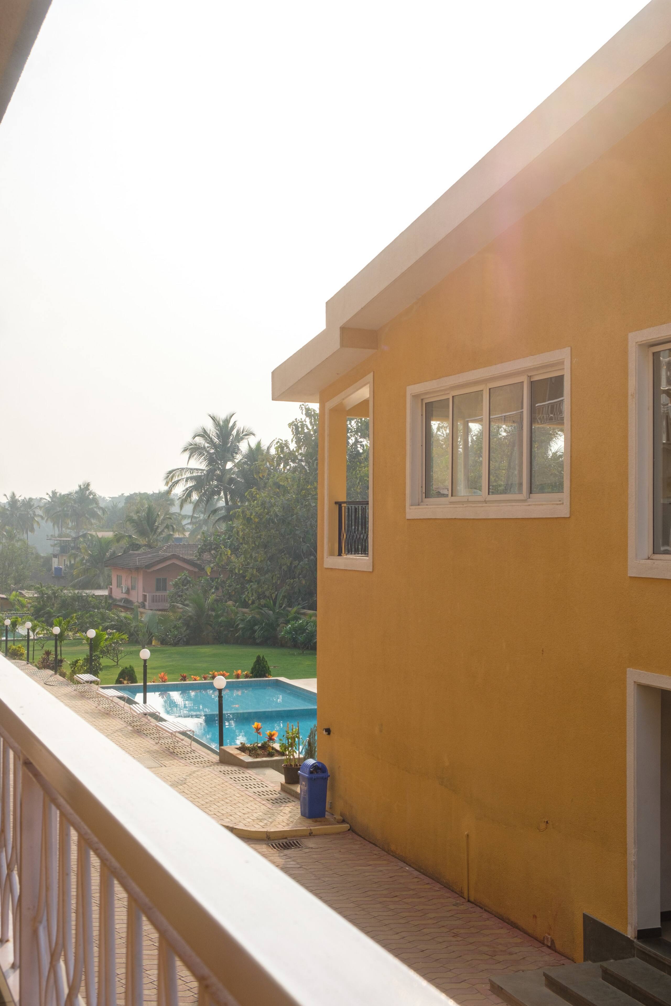 A Modern & Luxe Hillview Retreat In Candolim Beach 33