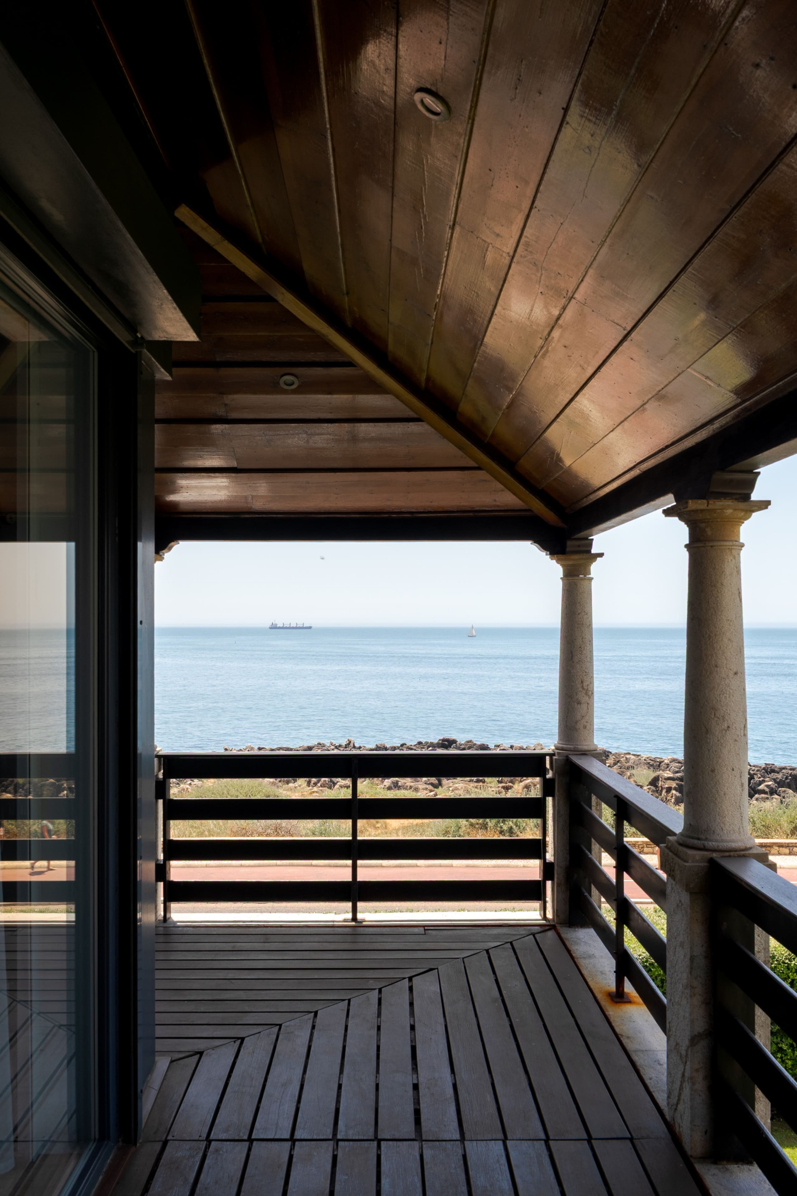 Blissful Seafront 35