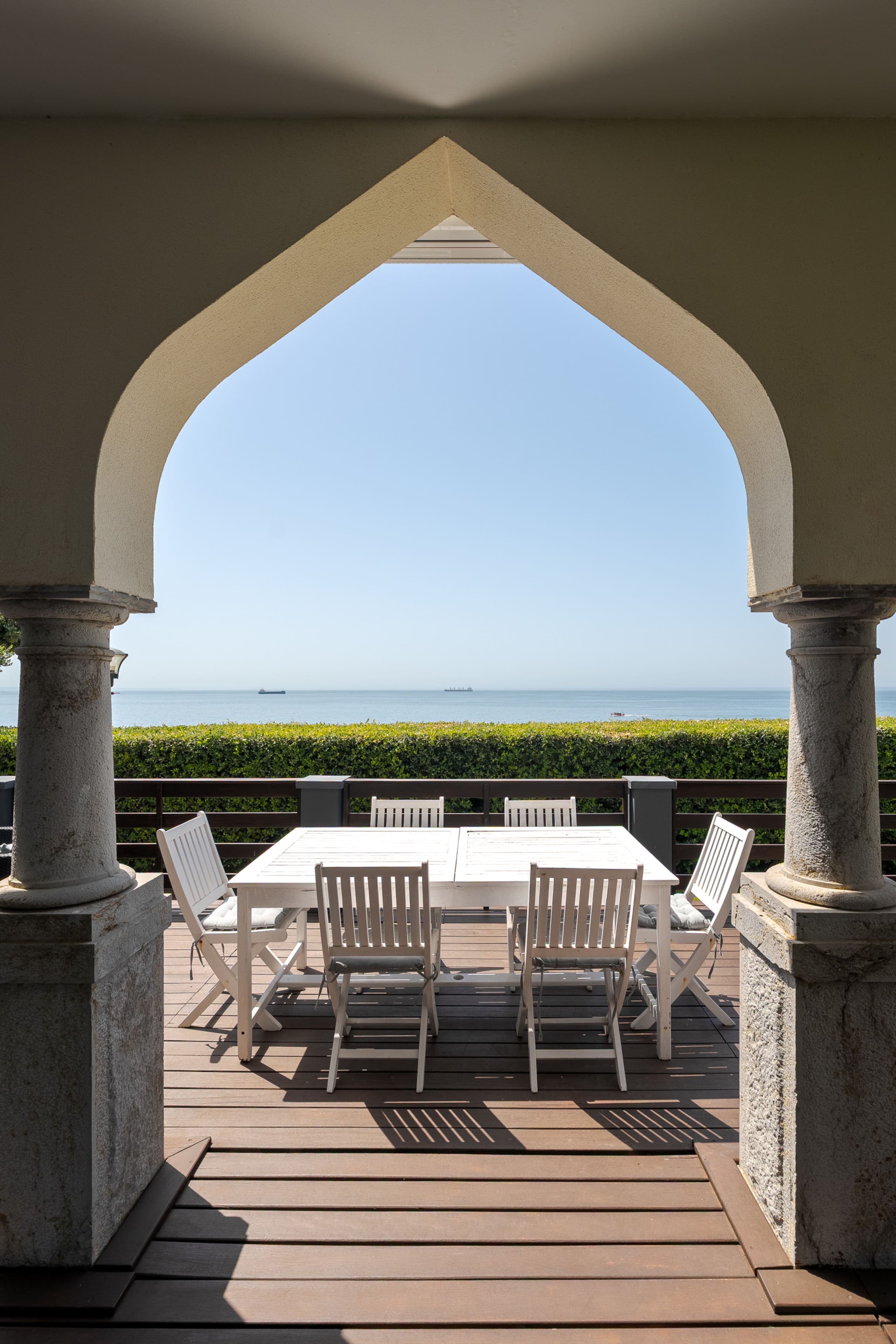 Blissful Seafront 34