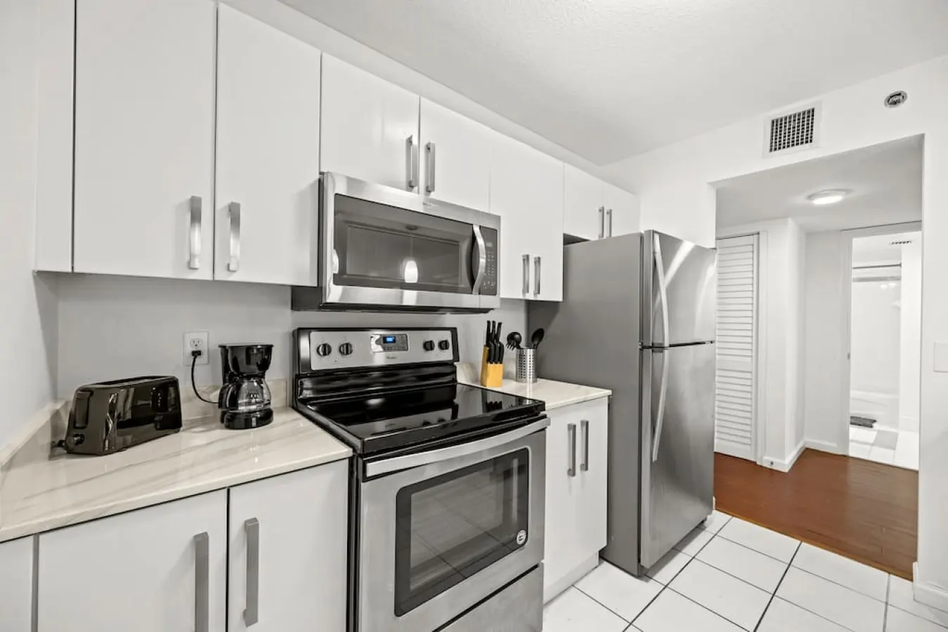King Size Suite With Free Parking 11