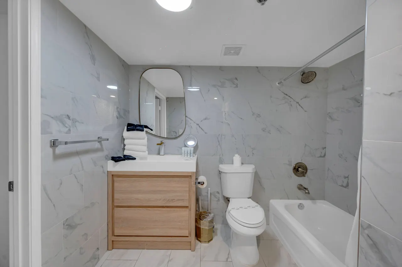 King Size Suite With Free Parking 17