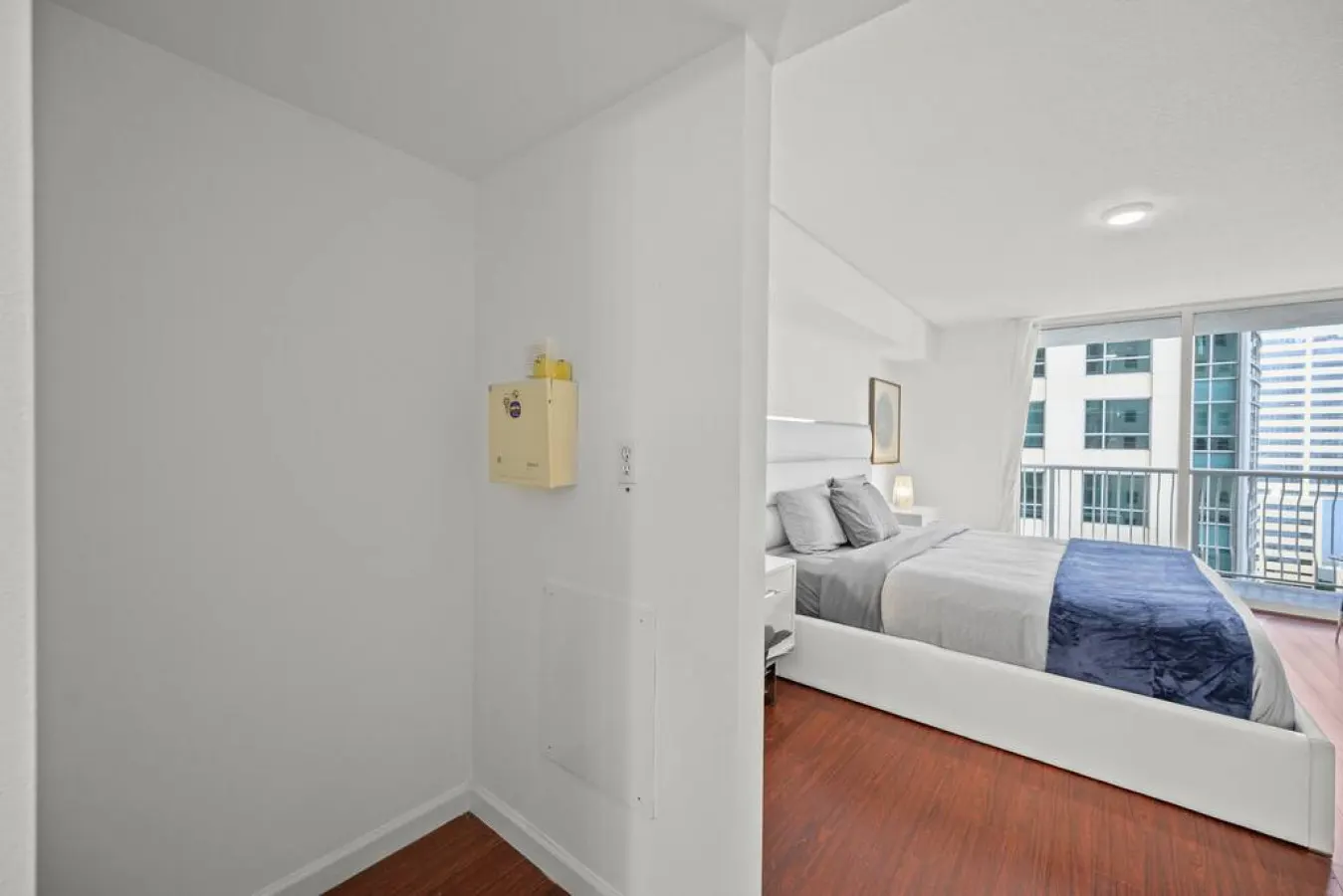 King Size Suite With Free Parking 4
