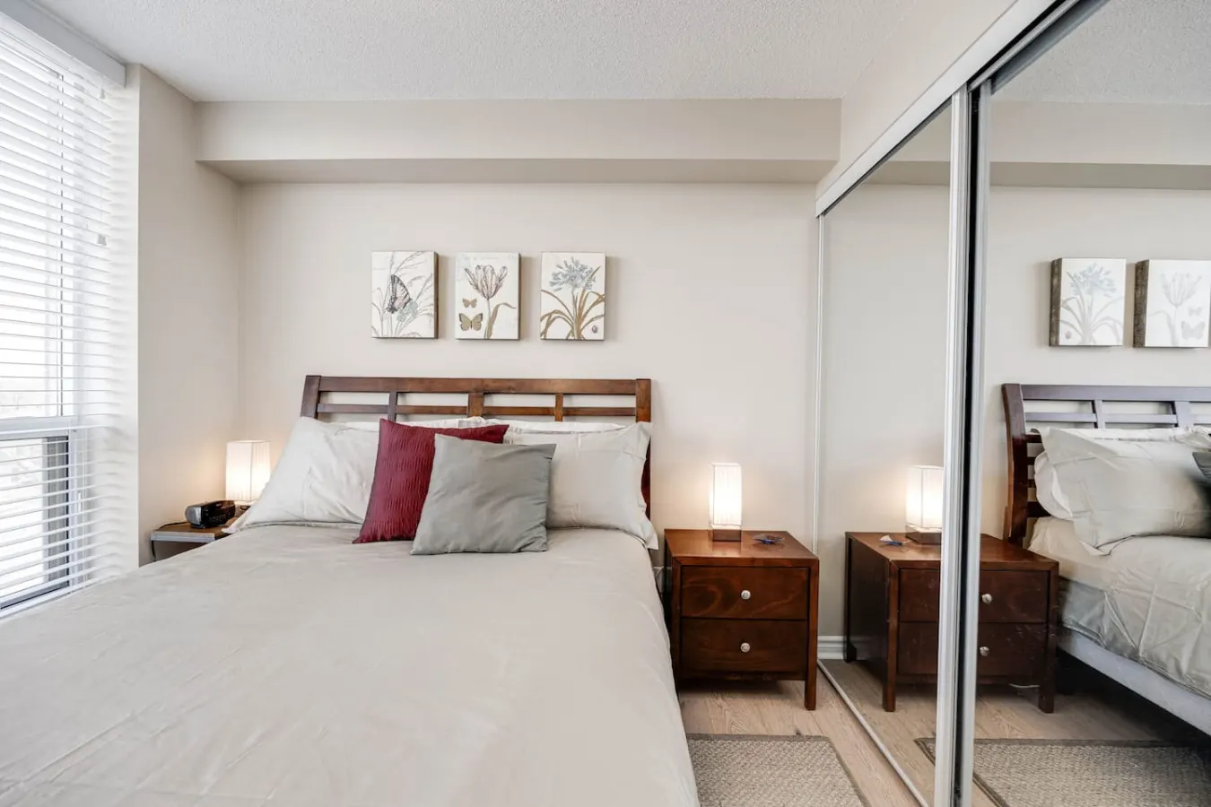 Modern 2BR/2BA Condo Great Area Free Parking 4