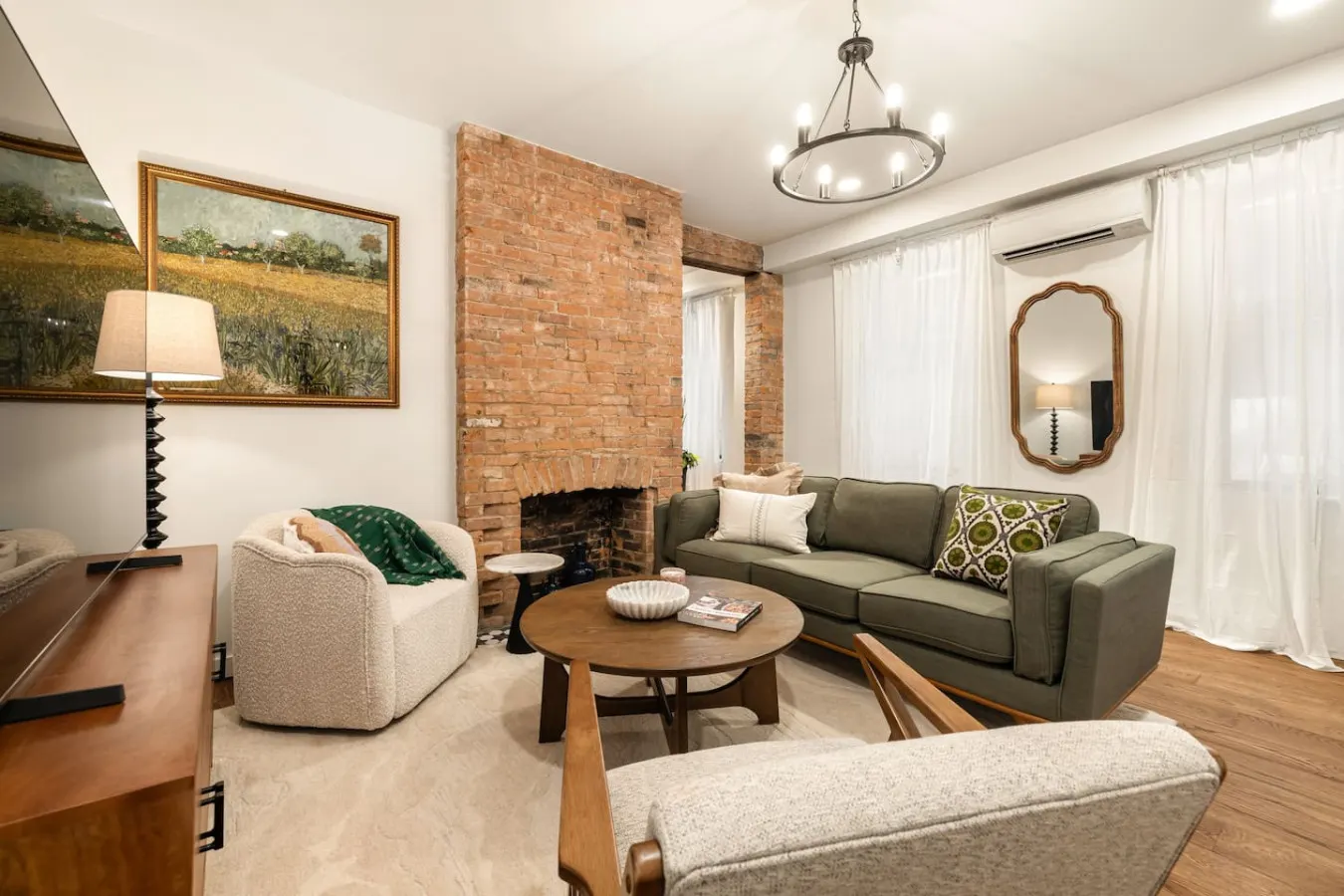 Walk to ALL Washington Park Gorgeous 2BR Condo 1